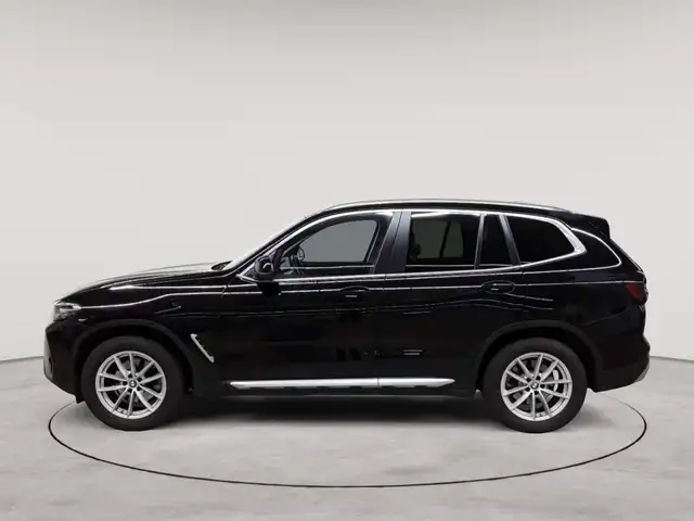 BMW X3 view 6