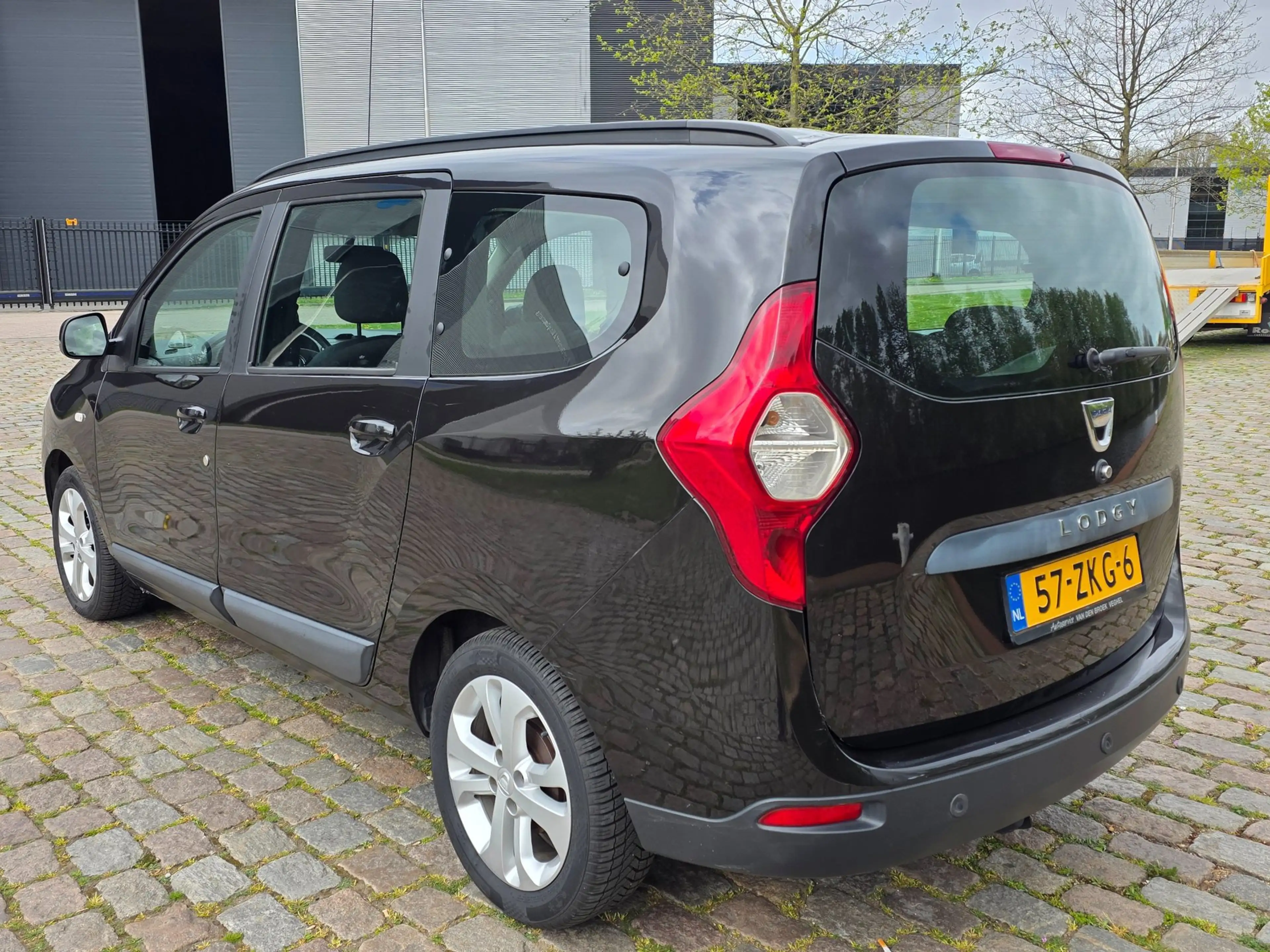 Dacia Lodgy 1.2 TCe Prestige 7personen airco cruis control nav — photo 4
