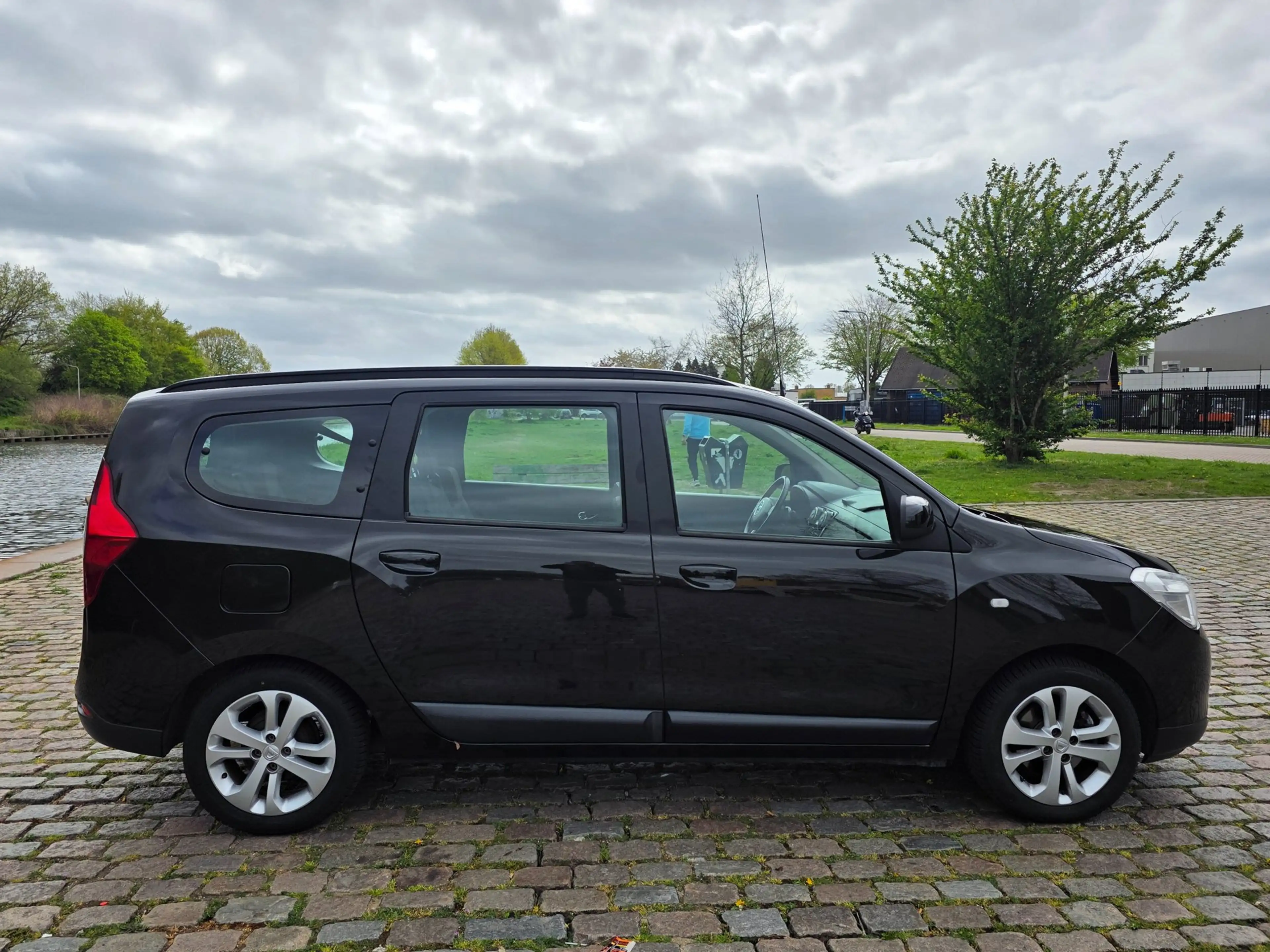 Dacia Lodgy 1.2 TCe Prestige 7personen airco cruis control nav — photo 7