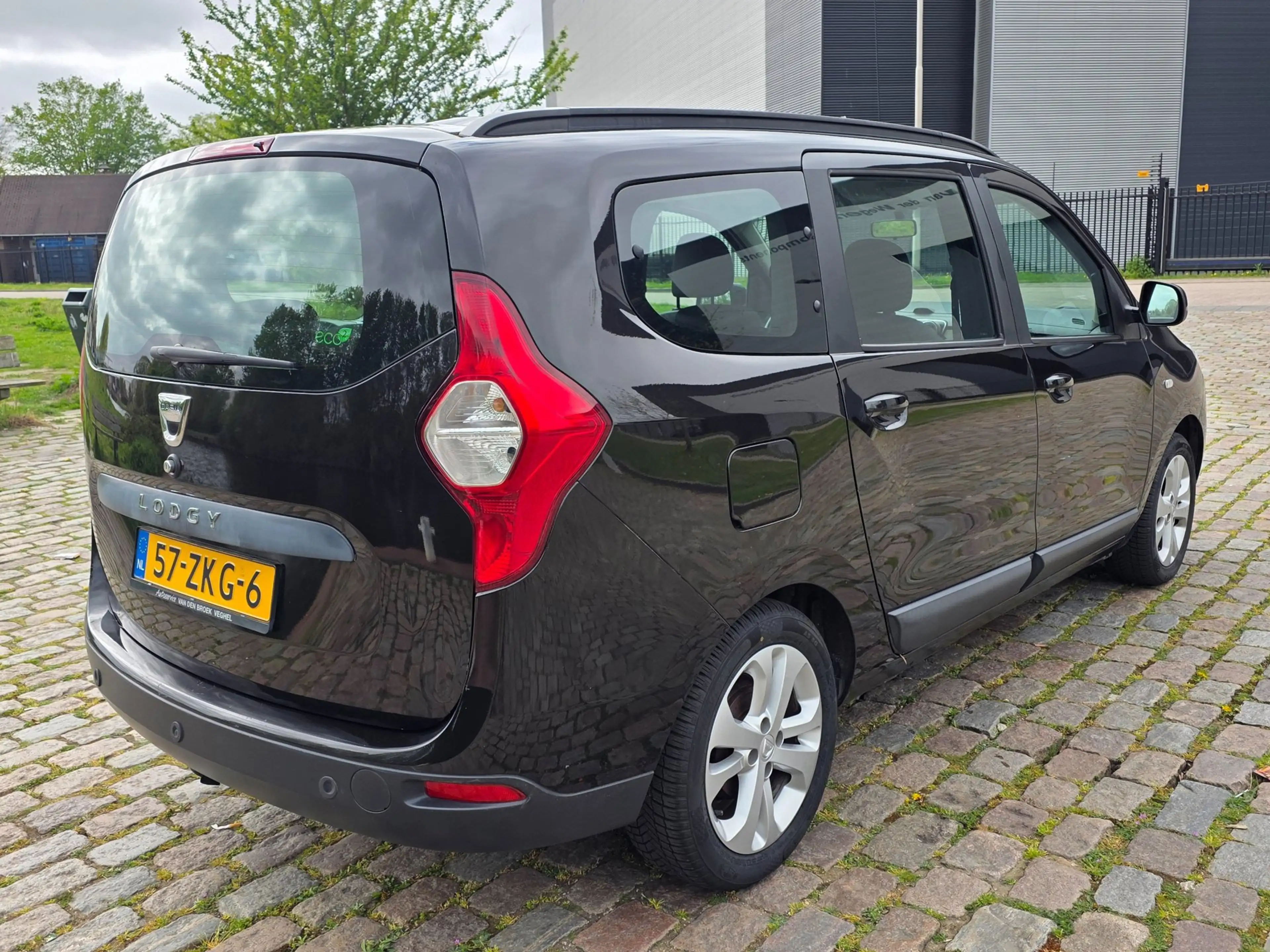 Dacia Lodgy 1.2 TCe Prestige 7personen airco cruis control nav — photo 3