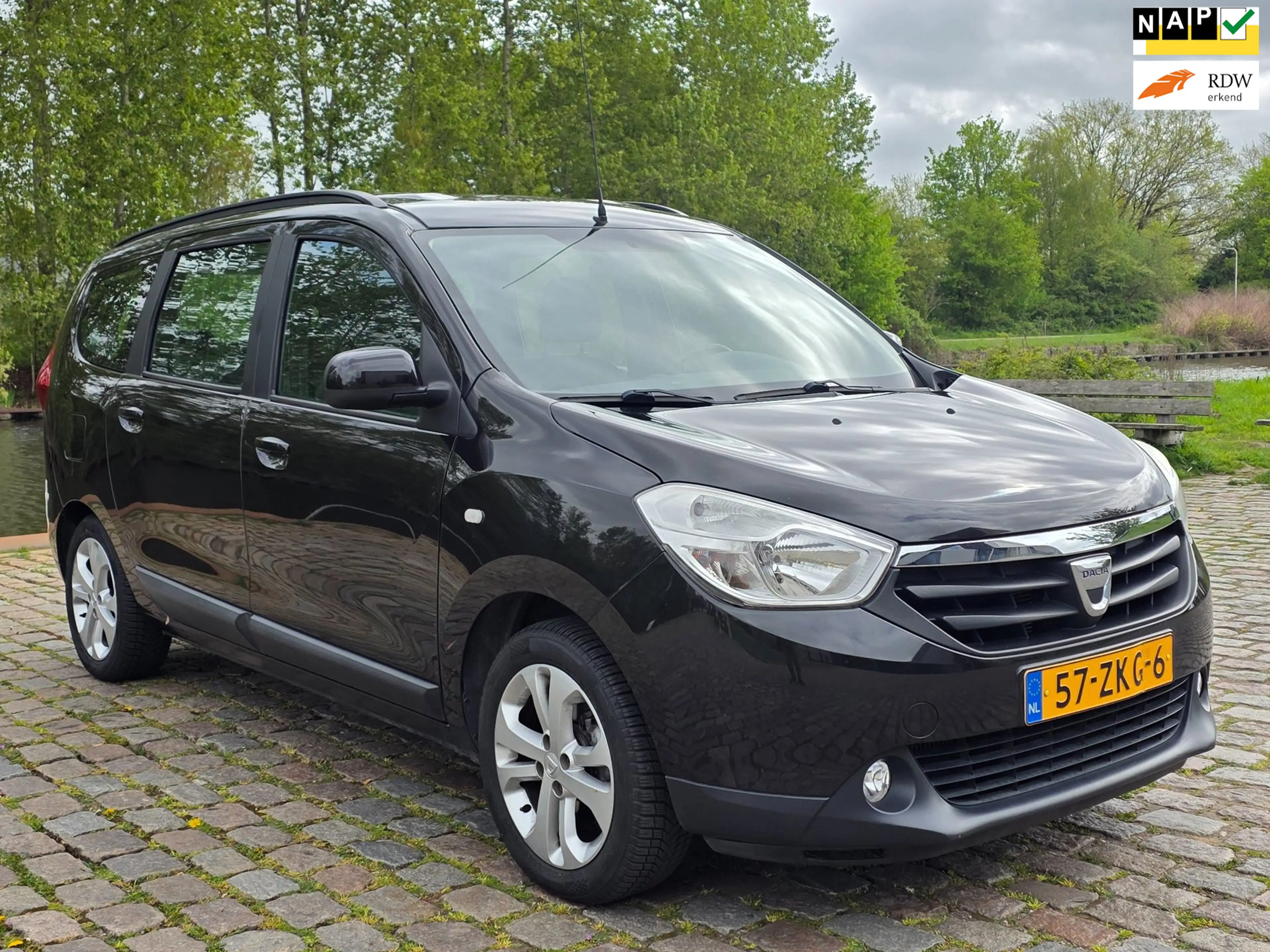 Dacia Lodgy 1.2 TCe Prestige 7personen airco cruis control nav