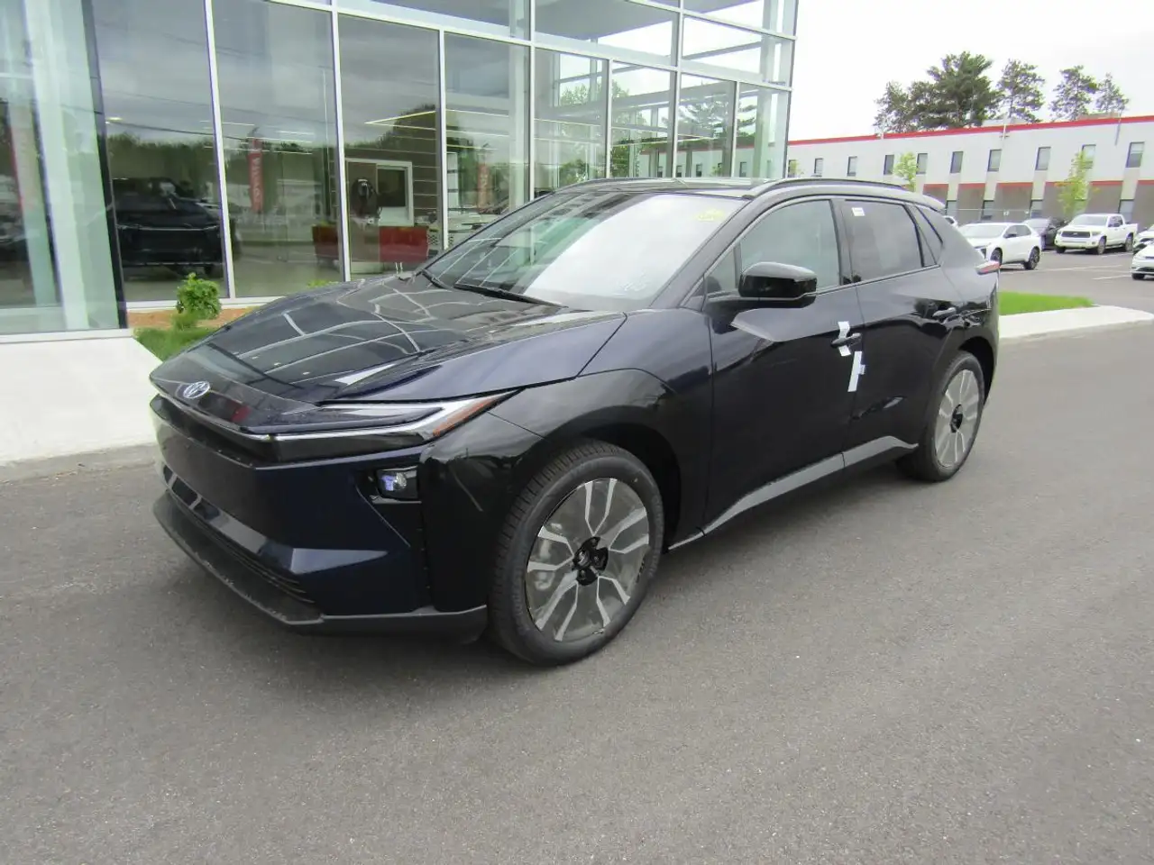 Toyota bZ снимка Toyota bZ