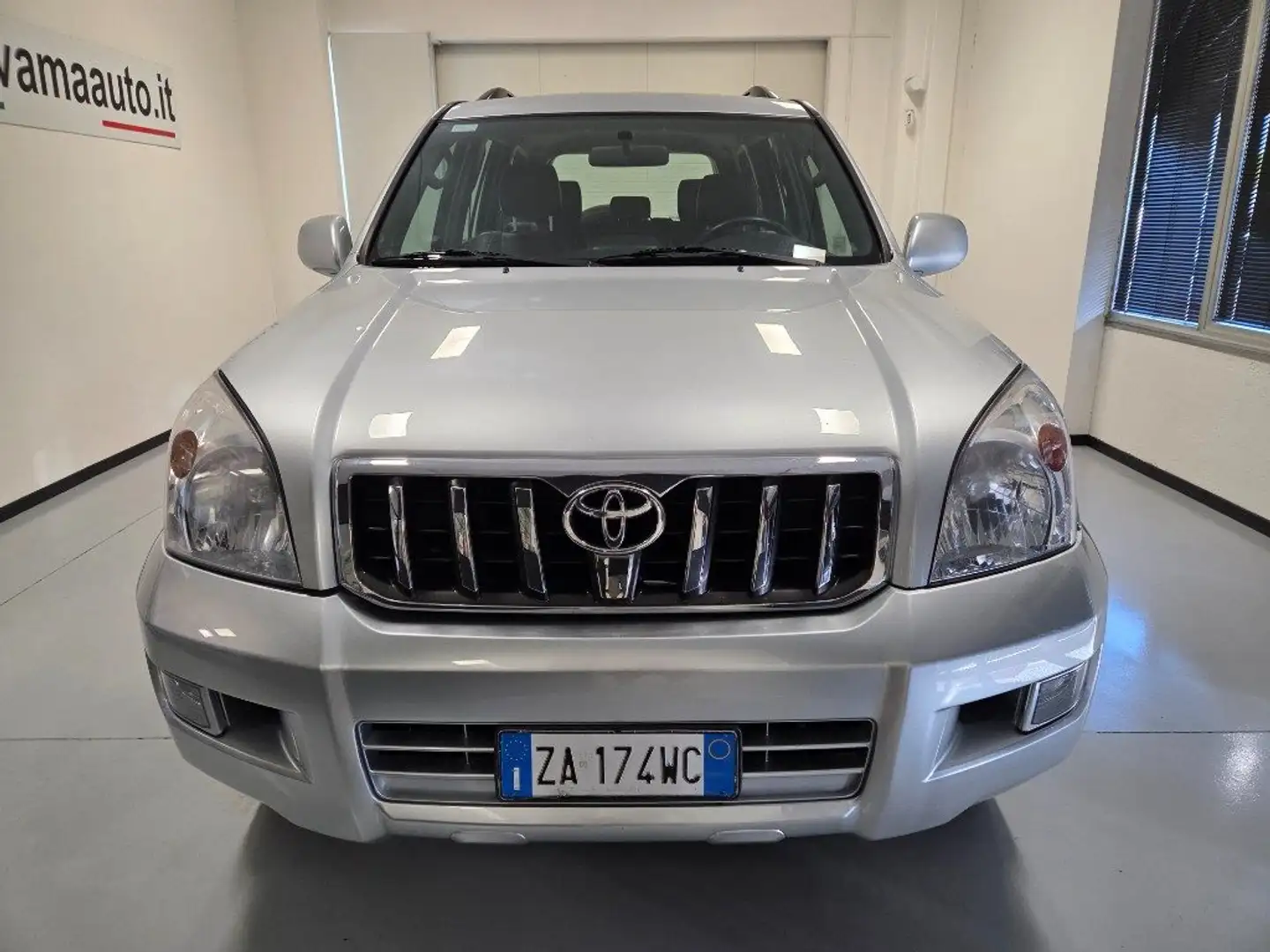 Toyota Land Cruiser 3.0 D-4D 16V CAMBIO MANUALE Argento - 2