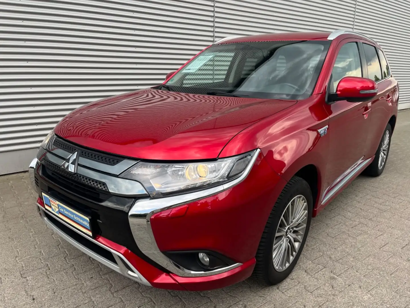 Mitsubishi Outlander 2.4 MIVEC PLUG-IN HYBRID 4WD  Spirit Rojo - 2