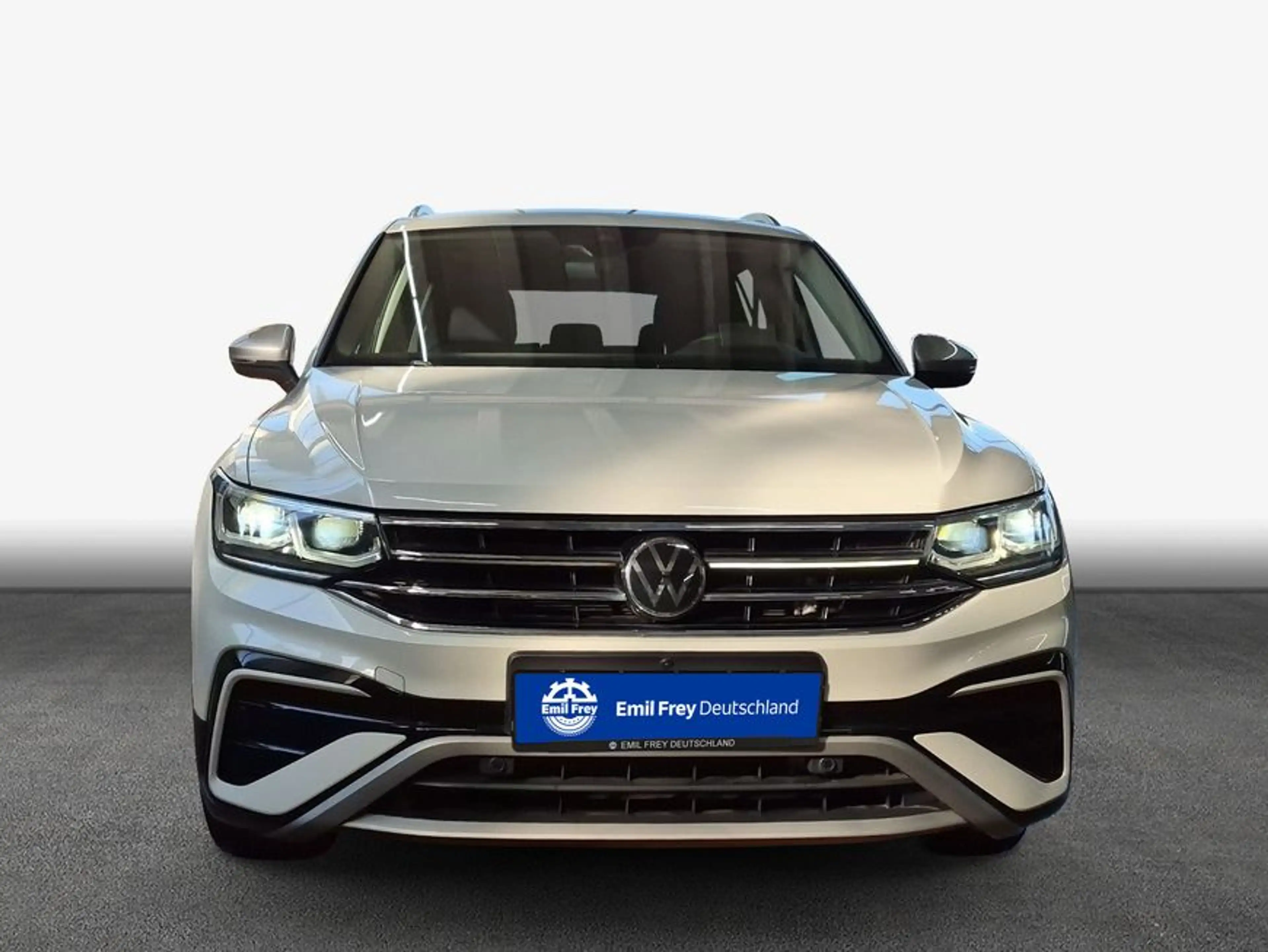 Volkswagen Tiguan Allspace 2.0 TDI SCR 4Motion DSG R-Line AHK — photo 3