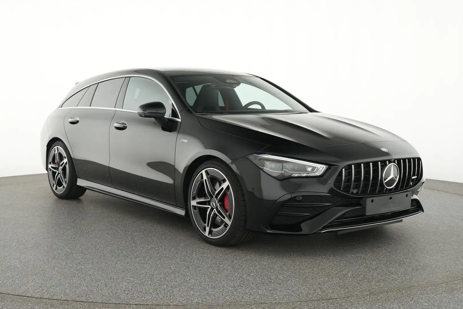 Mercedes-Benz CLA 35 AMG 4MATIC Shooting Brake + PANO DAK + CARPLAY + MULTI Noir - 2