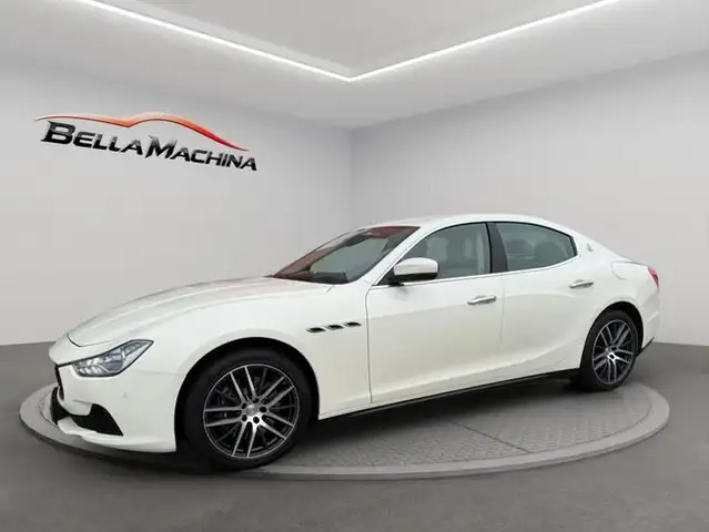 Maserati Ghibli 3.0 V6 DS 275CV RWD