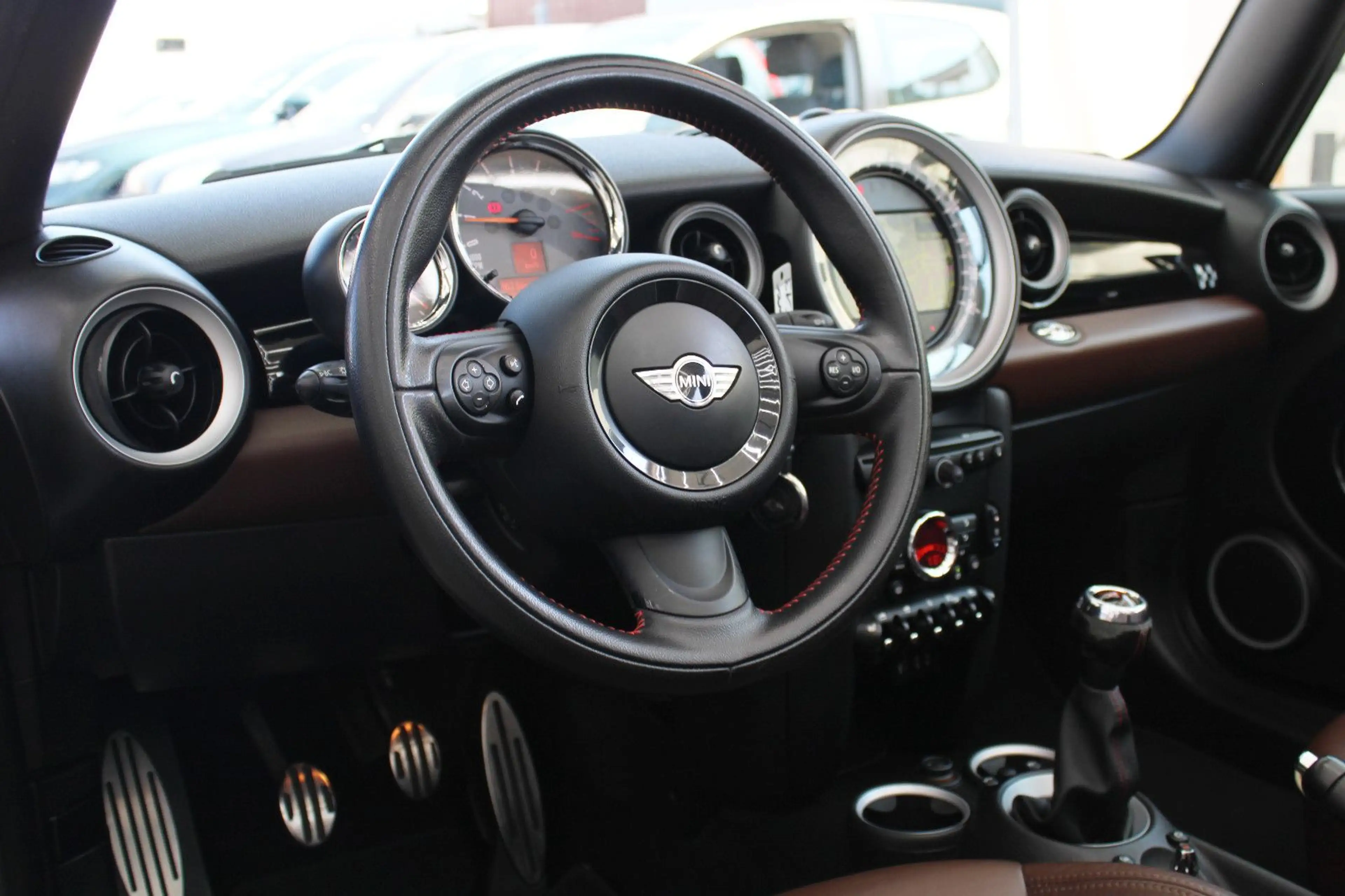 MINI John Cooper Works Cabrio *TÜV&Insp.Neu*Navi*Leder — photo 8