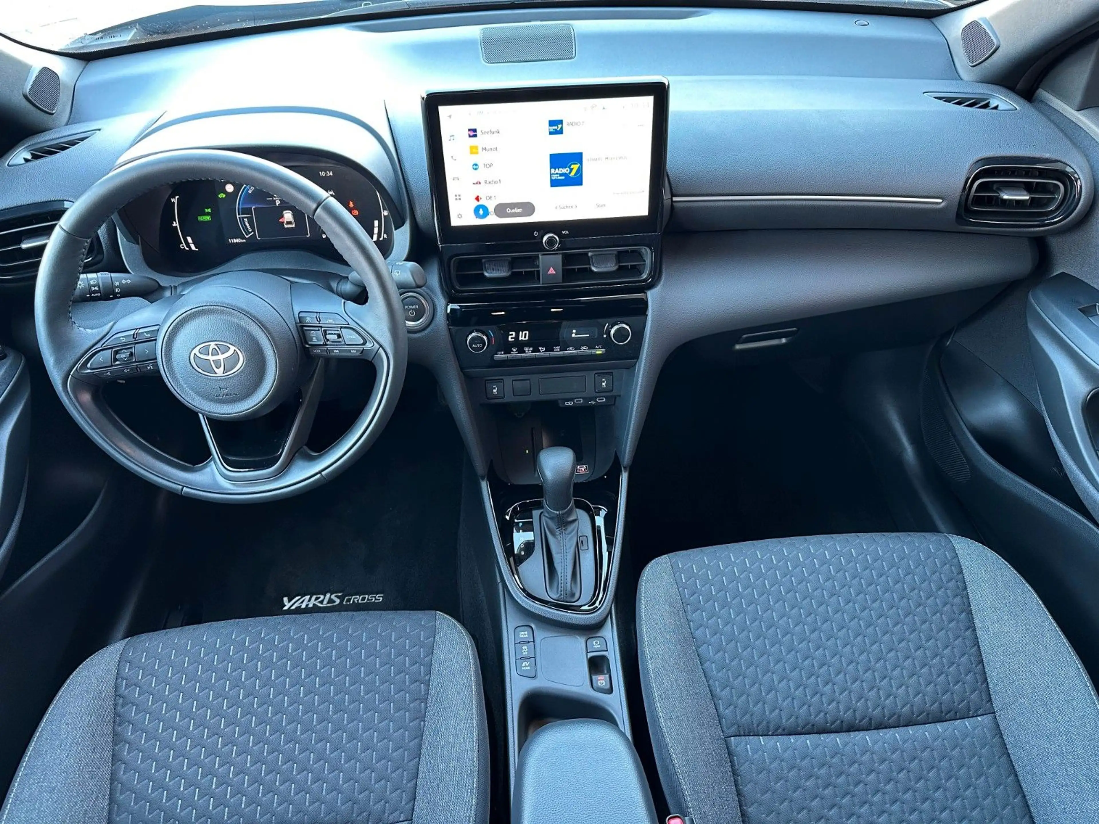 Toyota Yaris Cross Hybrid Teamplayer, NAVI, LED, KAMERA — photo 10
