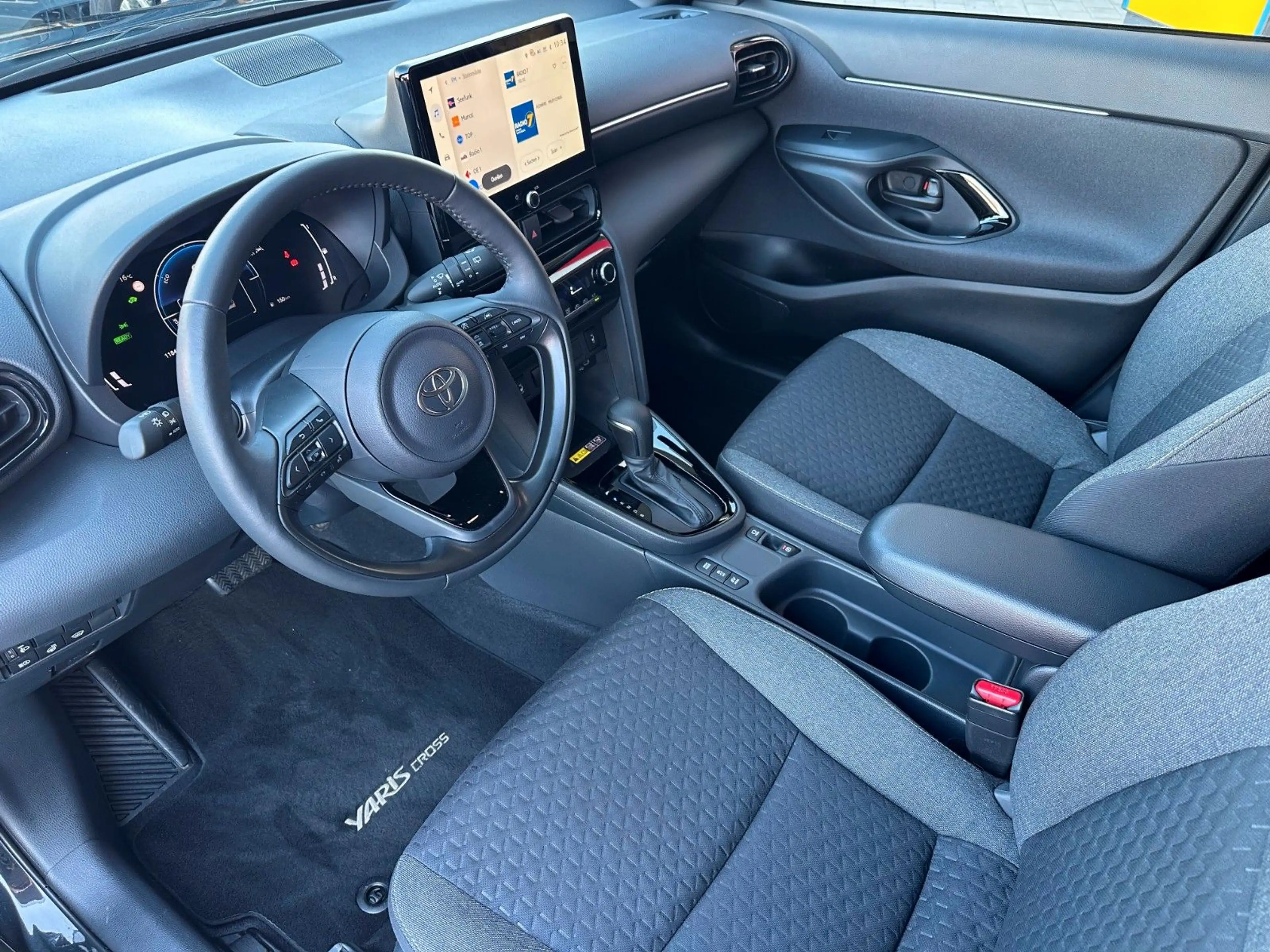 Toyota Yaris Cross Hybrid Teamplayer, NAVI, LED, KAMERA — photo 8