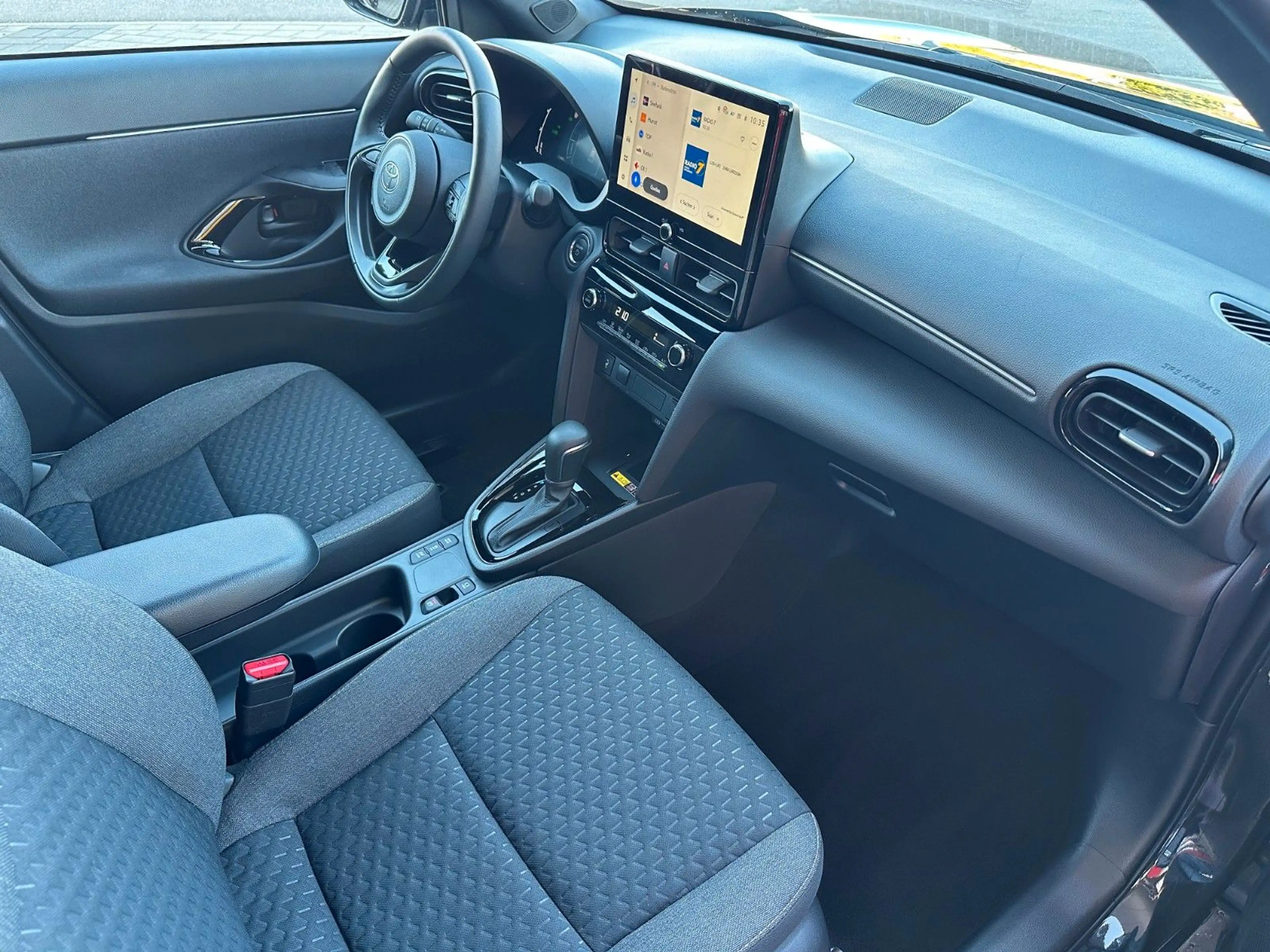 Toyota Yaris Cross Hybrid Teamplayer, NAVI, LED, KAMERA — photo 11