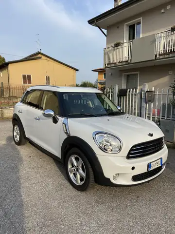 MINI One D Countryman