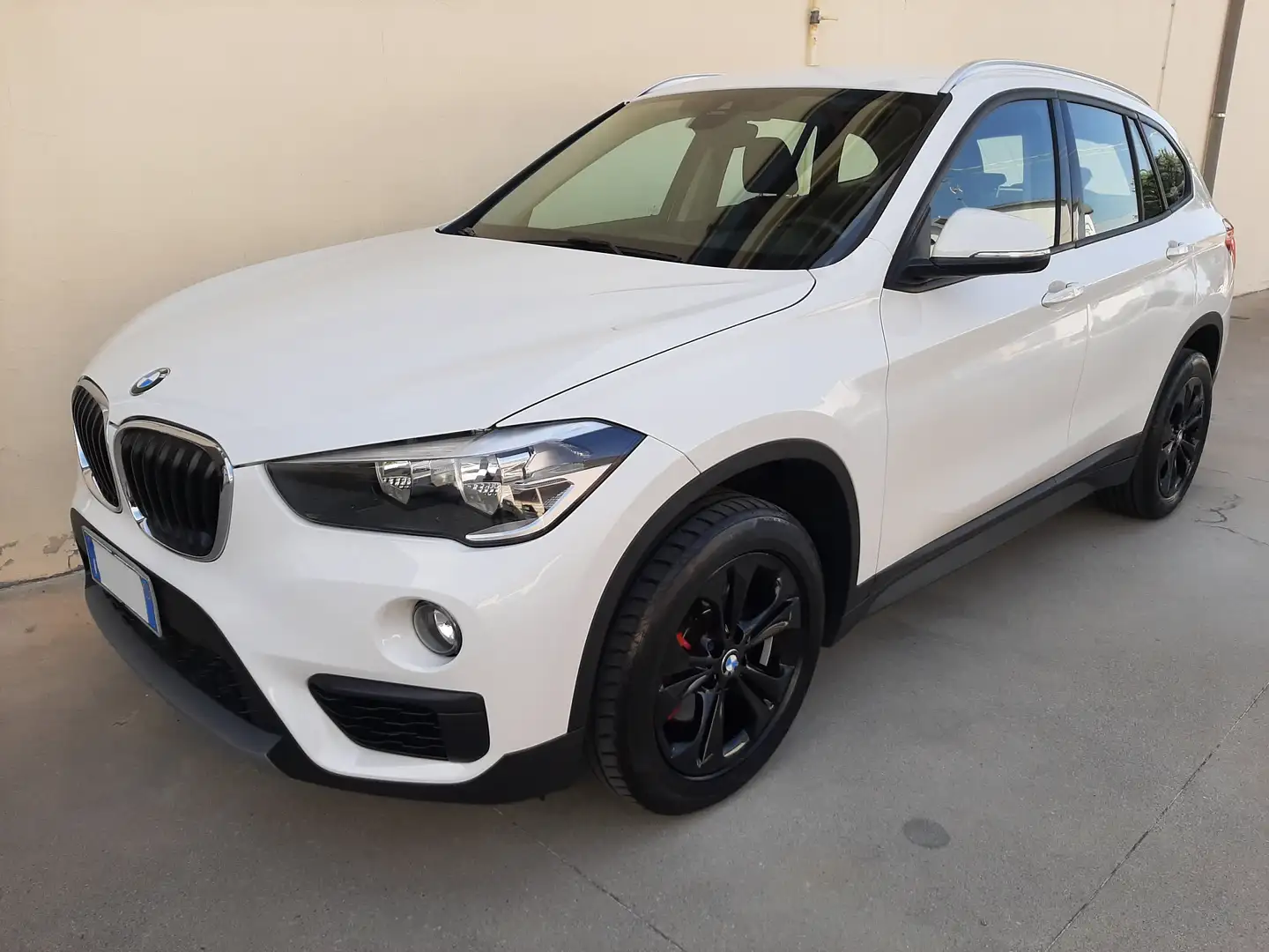 BMW X1 sDrive 18d 150cv Sport Aut. Blanc - 1
