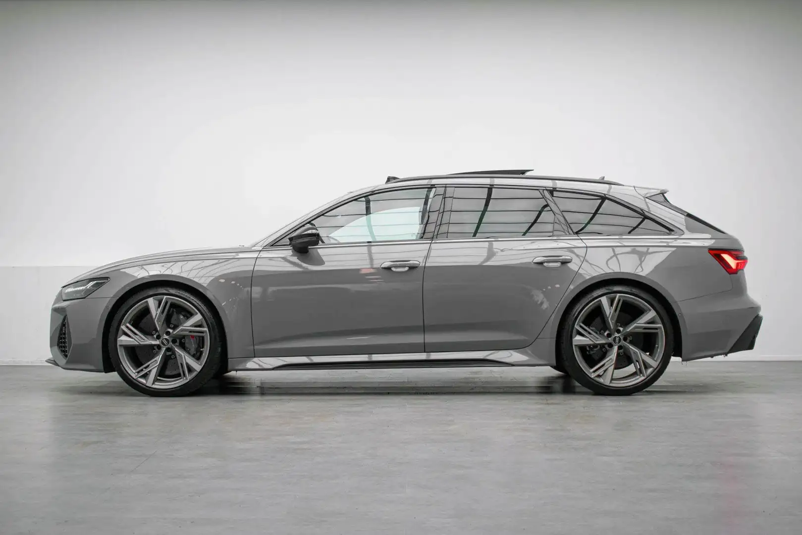 Audi RS6 4.0 TFSI quattro |Pano|Keramisch|B&O|Nightvision|H Gris - 2