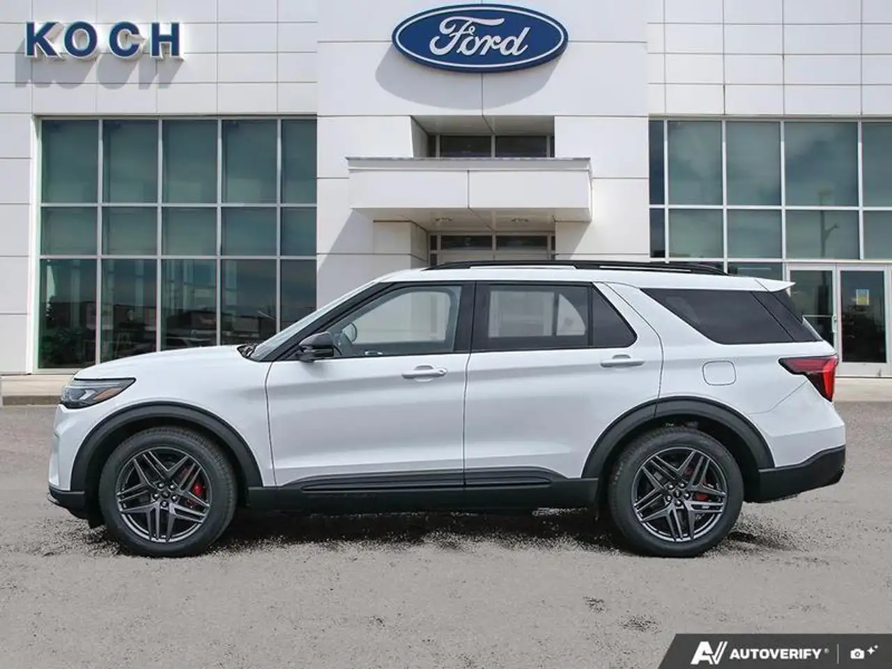 Ford Explorer снимка Ford Explorer