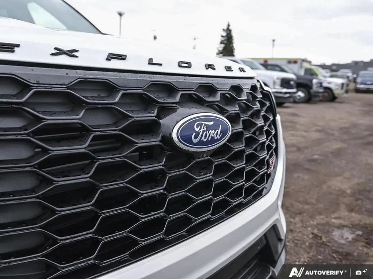 Ford Explorer снимка Ford Explorer