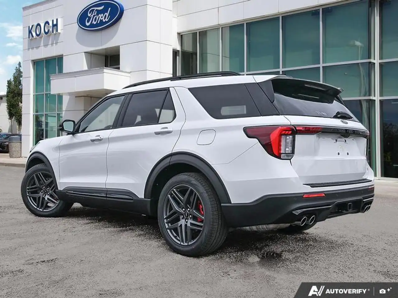 Ford Explorer снимка Ford Explorer