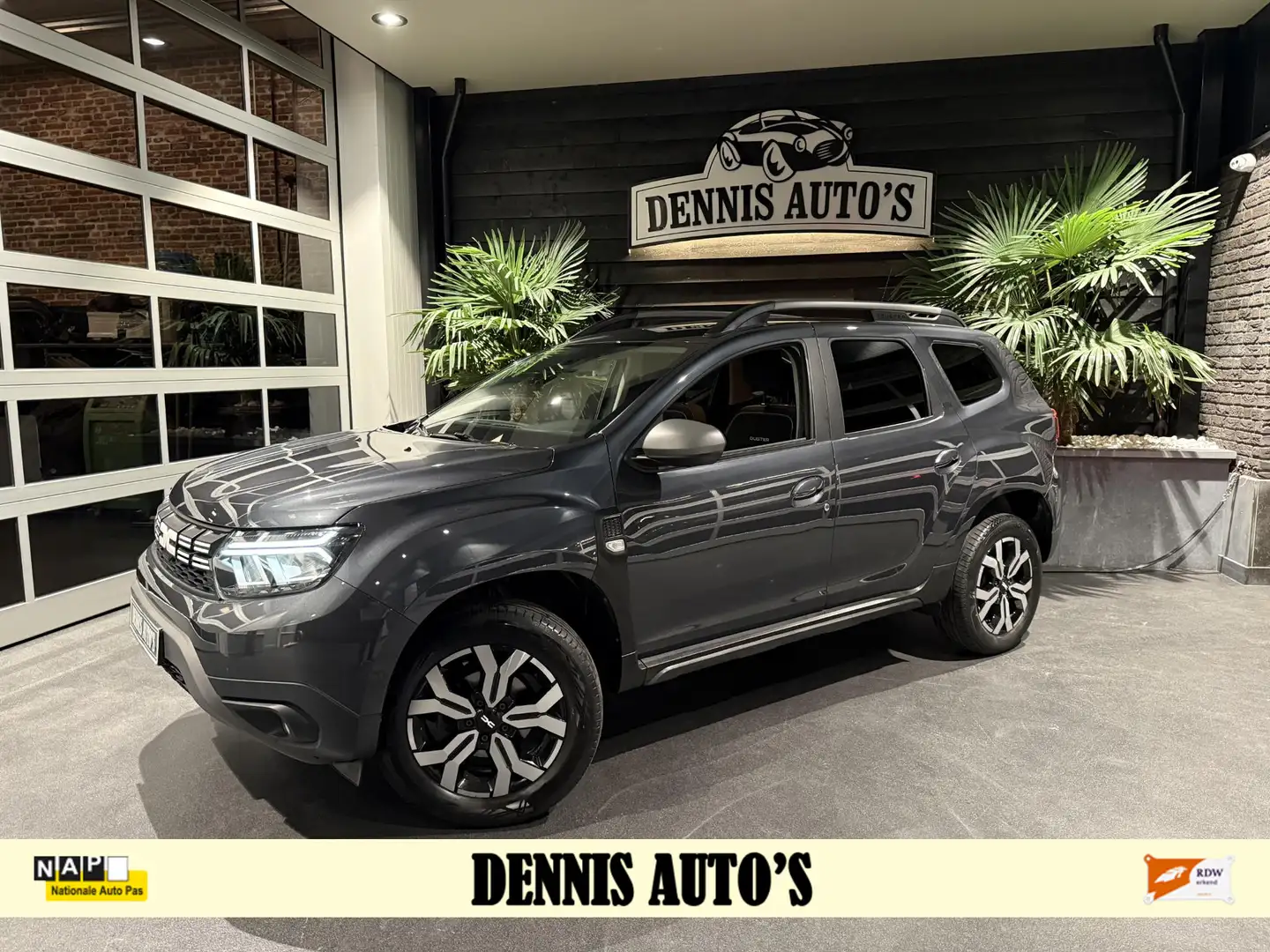 Dacia Duster 1.0 TCe Journey Grijs - 1