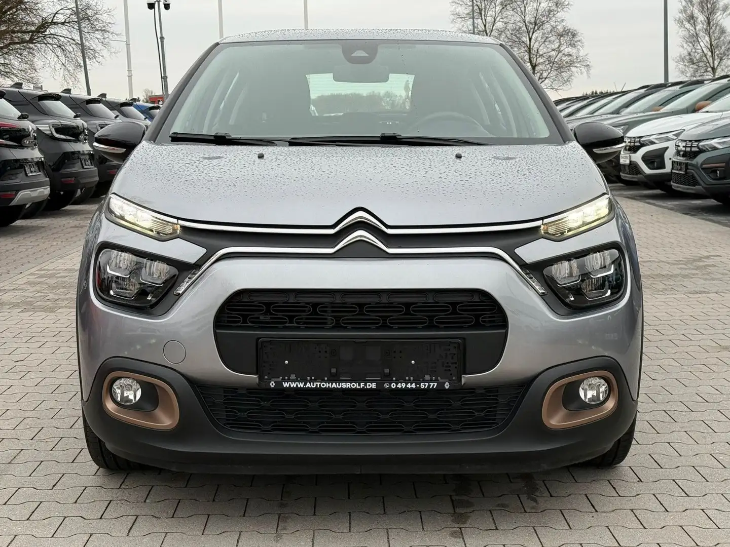 Citroen C3 PureTech 1.2 | KLIMA | SHZ Grau - 2