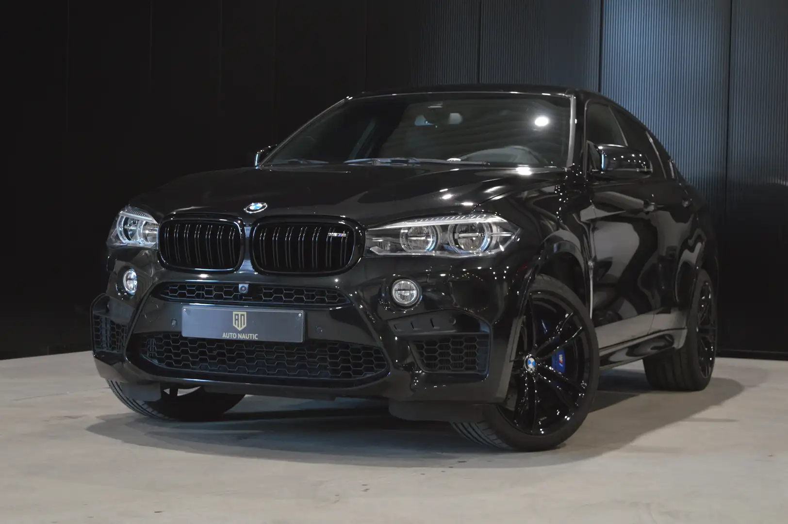 BMW X6 M 575 ch Superbe état - 1 MAIN - 64.000 km Noir - 1