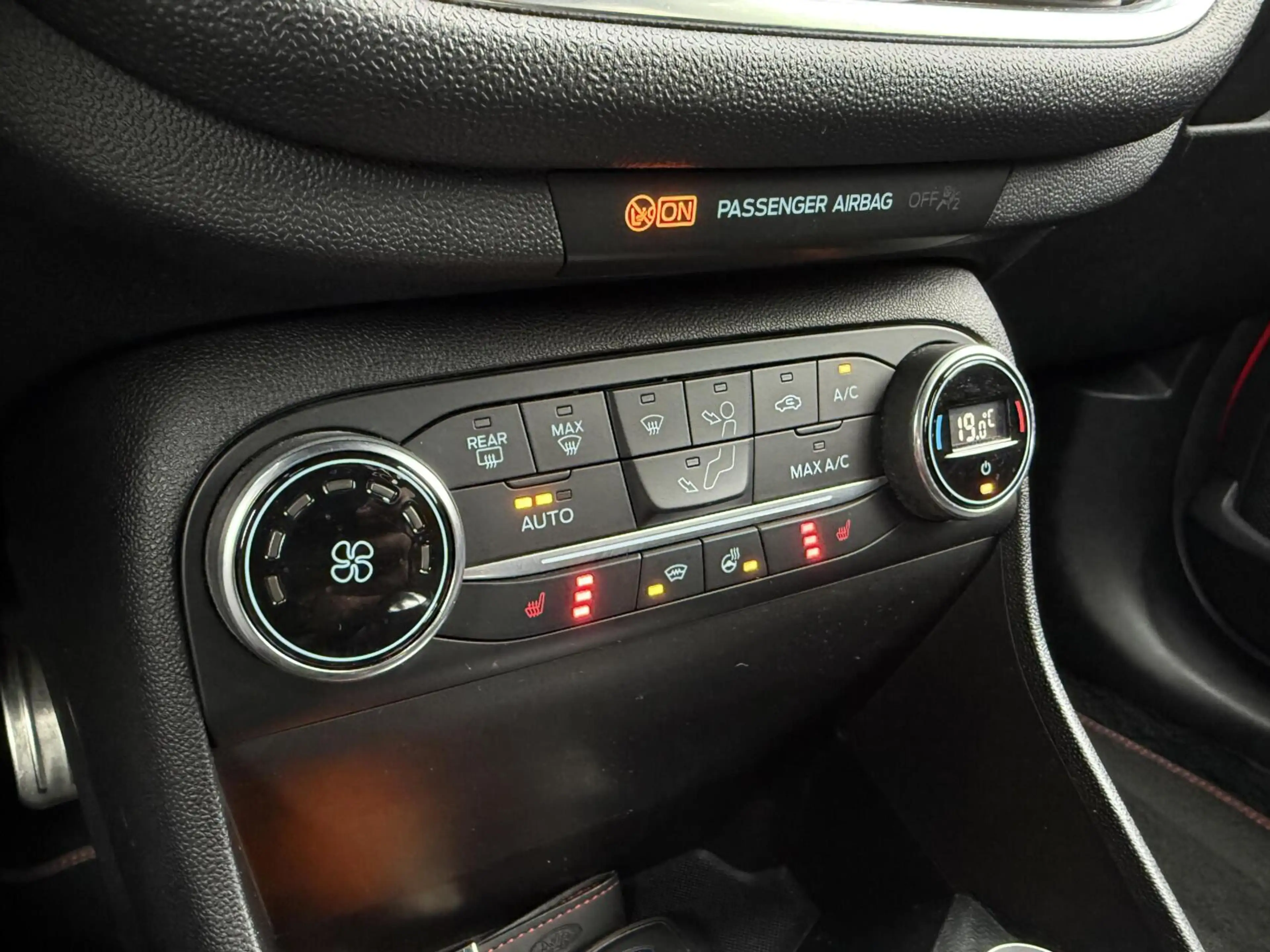 Ford Fiesta 1.0 EcoBoost ST-Line | CarPlay | Winterpakket | St — photo 21