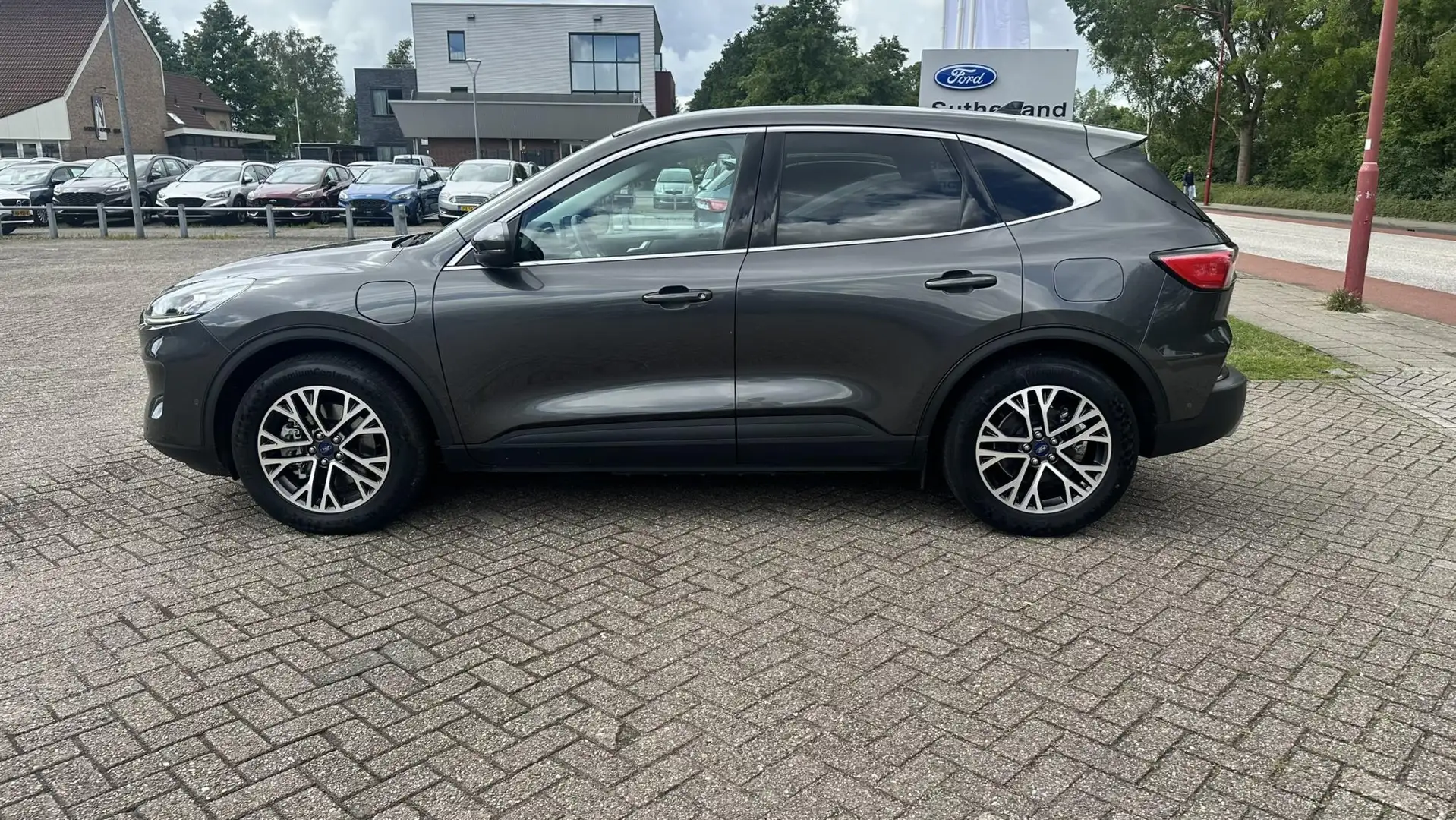 Ford Kuga 2.5 PHEV Titanium 225pk | Adaptive cruise control Grijs - 2