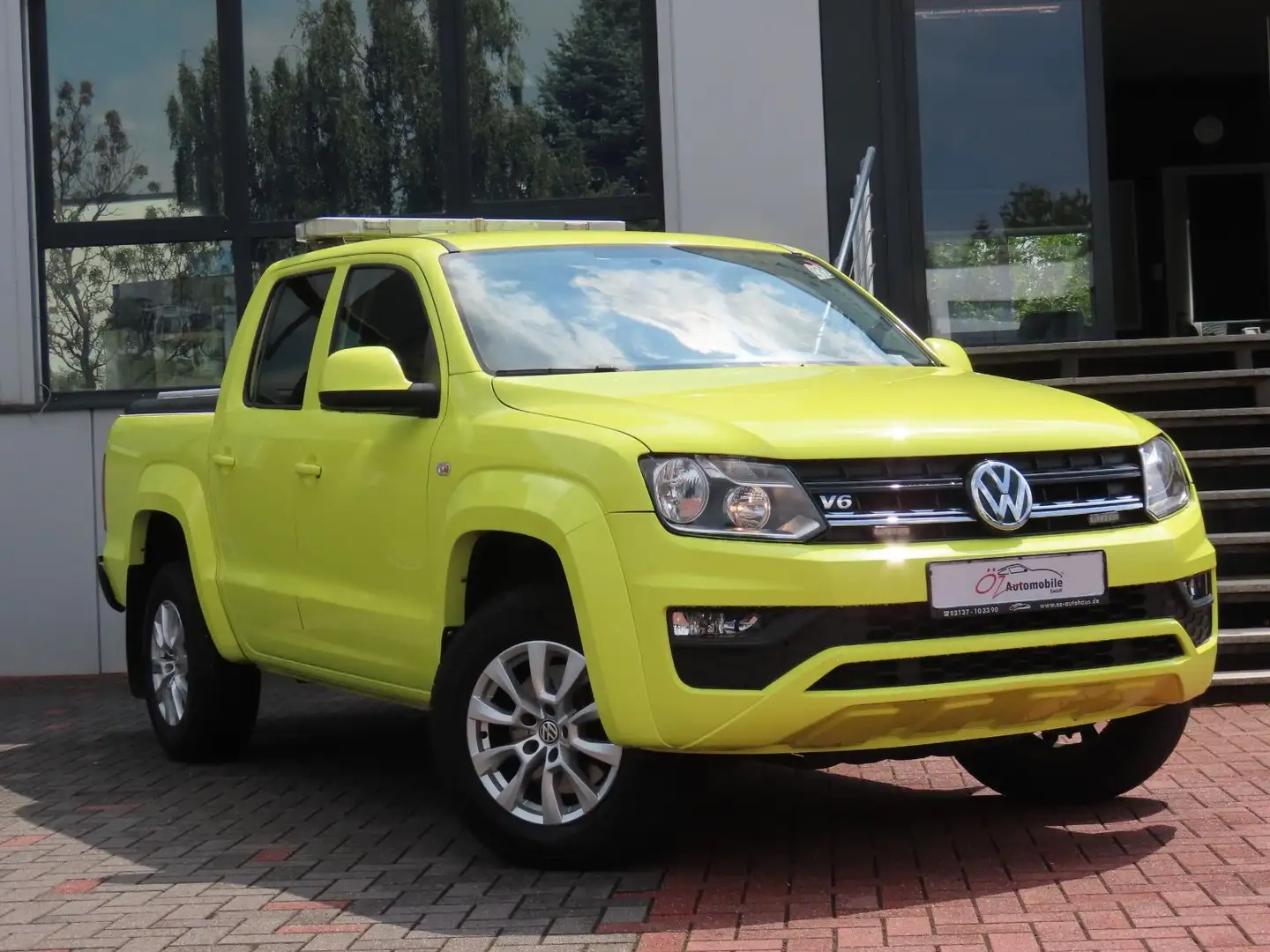 Volkswagen Amarok 3.0 V6 TDI Autom. Klima AHK Gelb - 1
