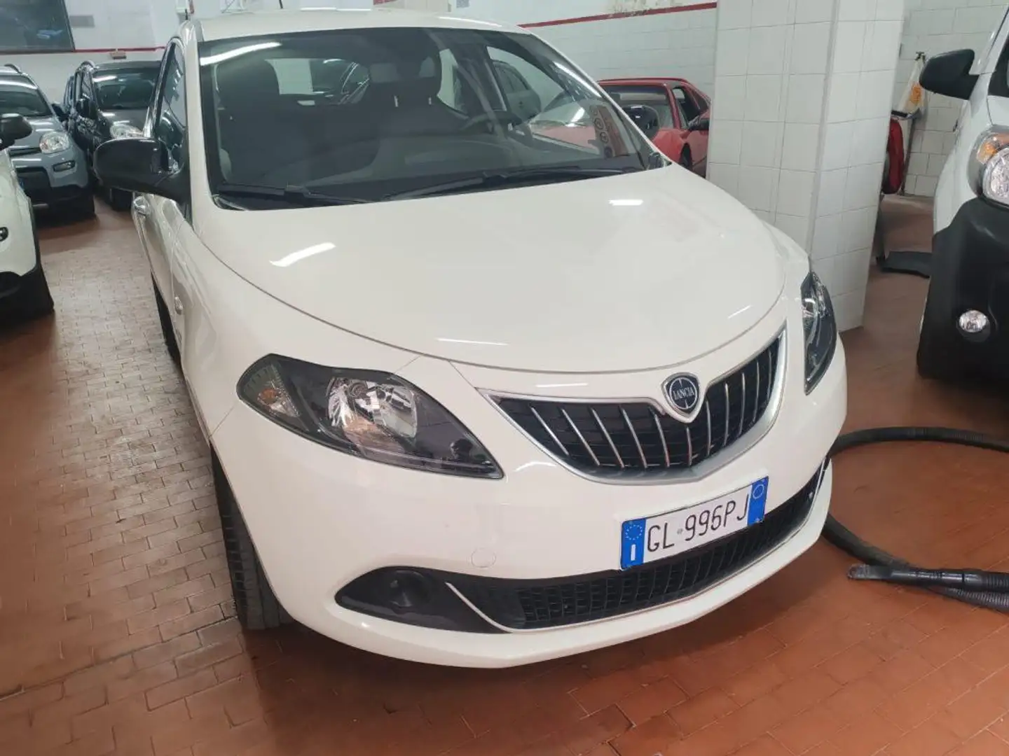Lancia Ypsilon 1.0 Hybrid Silver Blu/Azzurro - 2