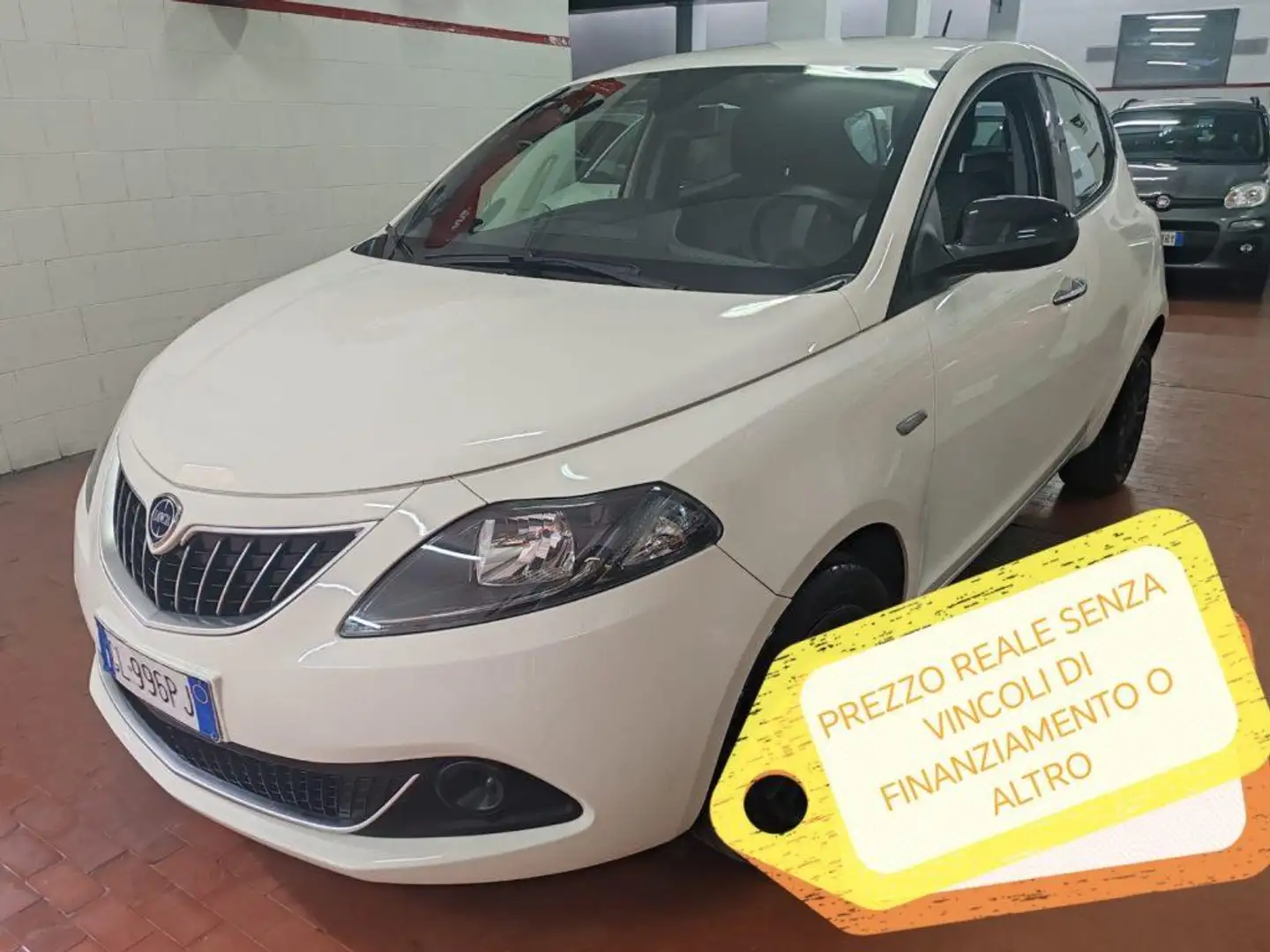 Lancia Ypsilon 1.0 Hybrid Silver Blu/Azzurro - 1