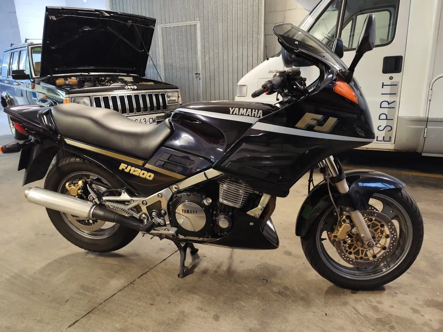 Yamaha FJ 1200 Blauw - 2