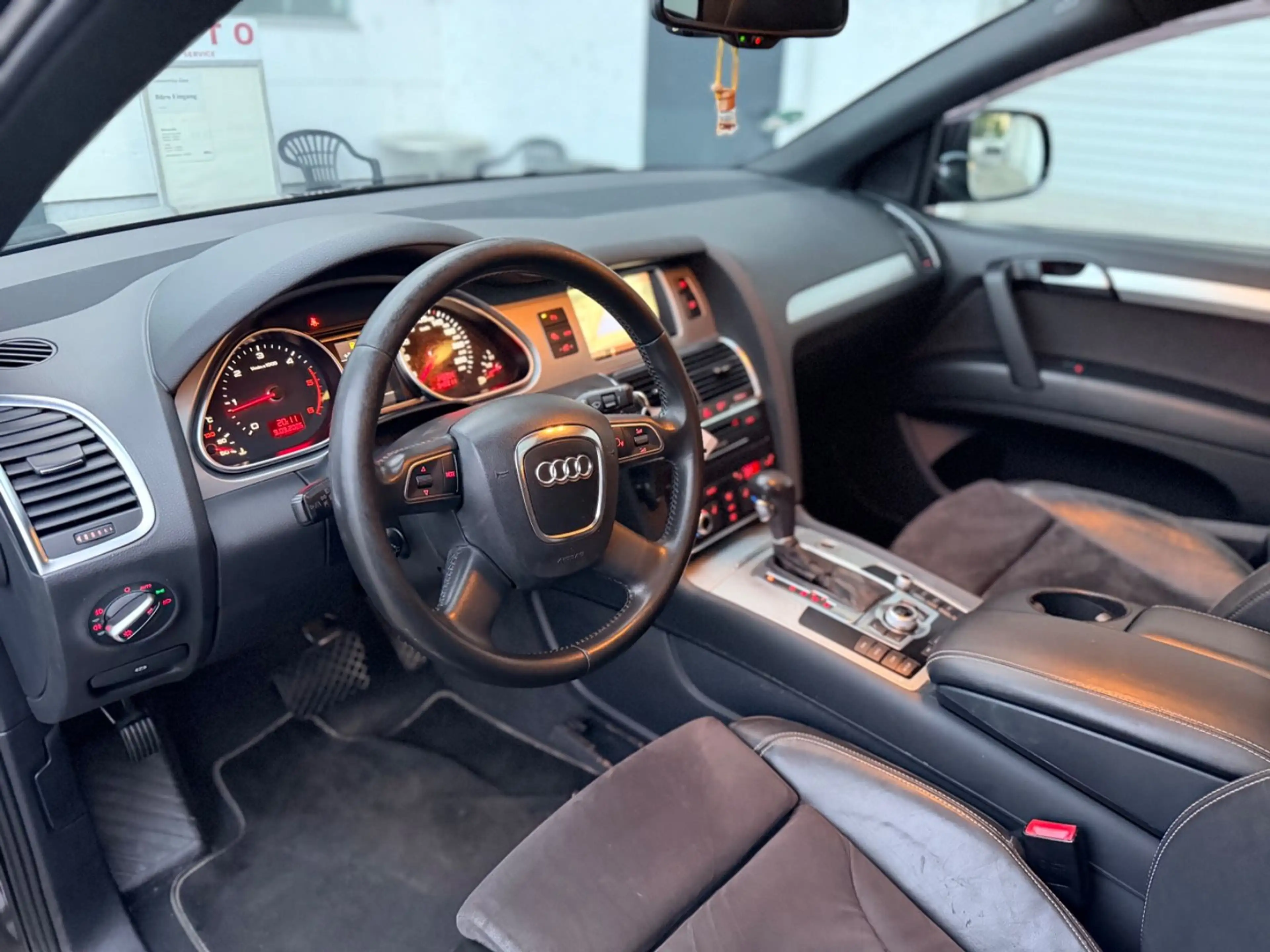 Audi Q7 3.0 TDI quattro S Line 7-Sitzer ACC Pano AhK — photo 12