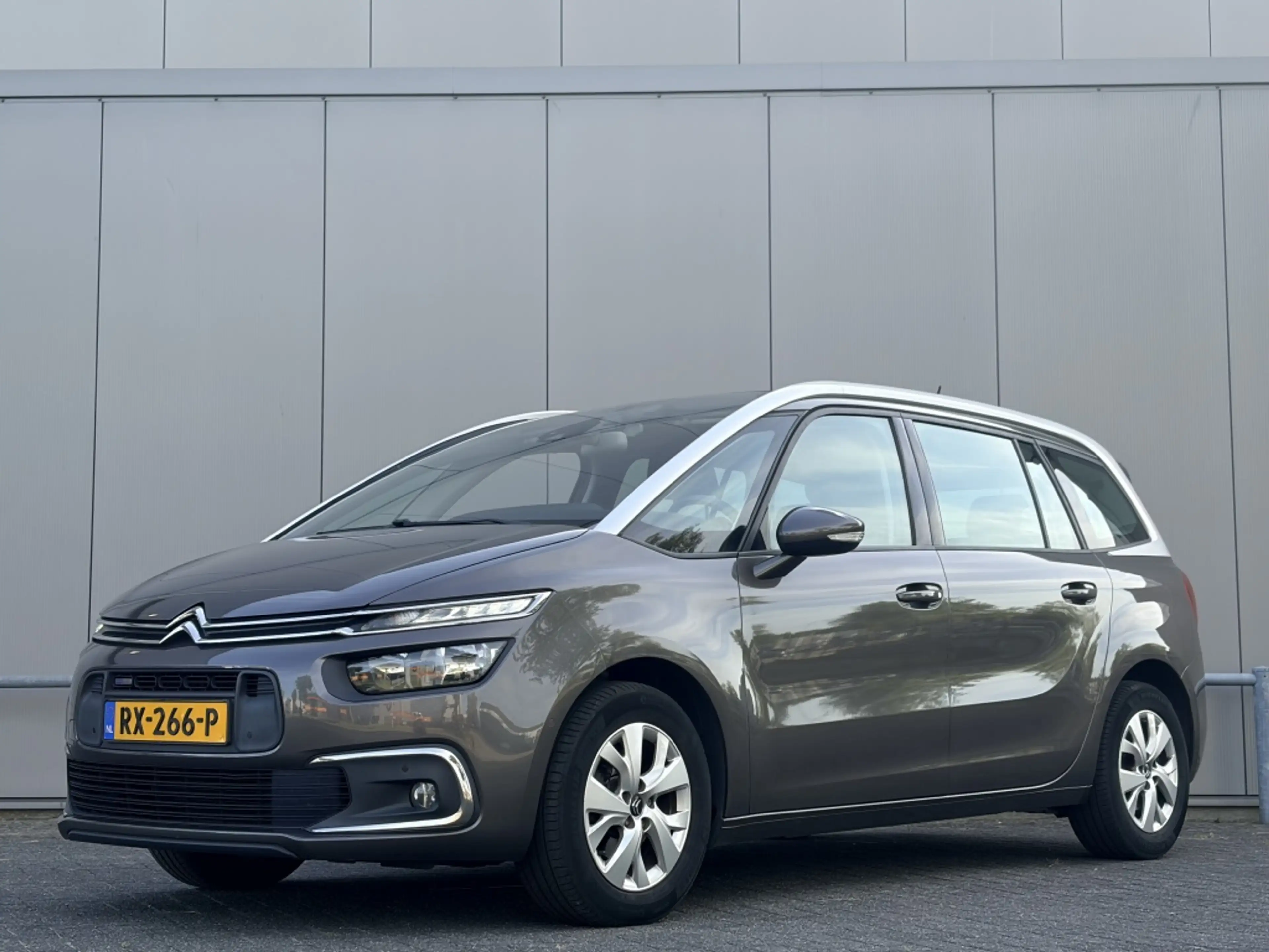 Citroen Grand C4 Picasso 1.2 PureTech - distributie vervangen - 7 persoons