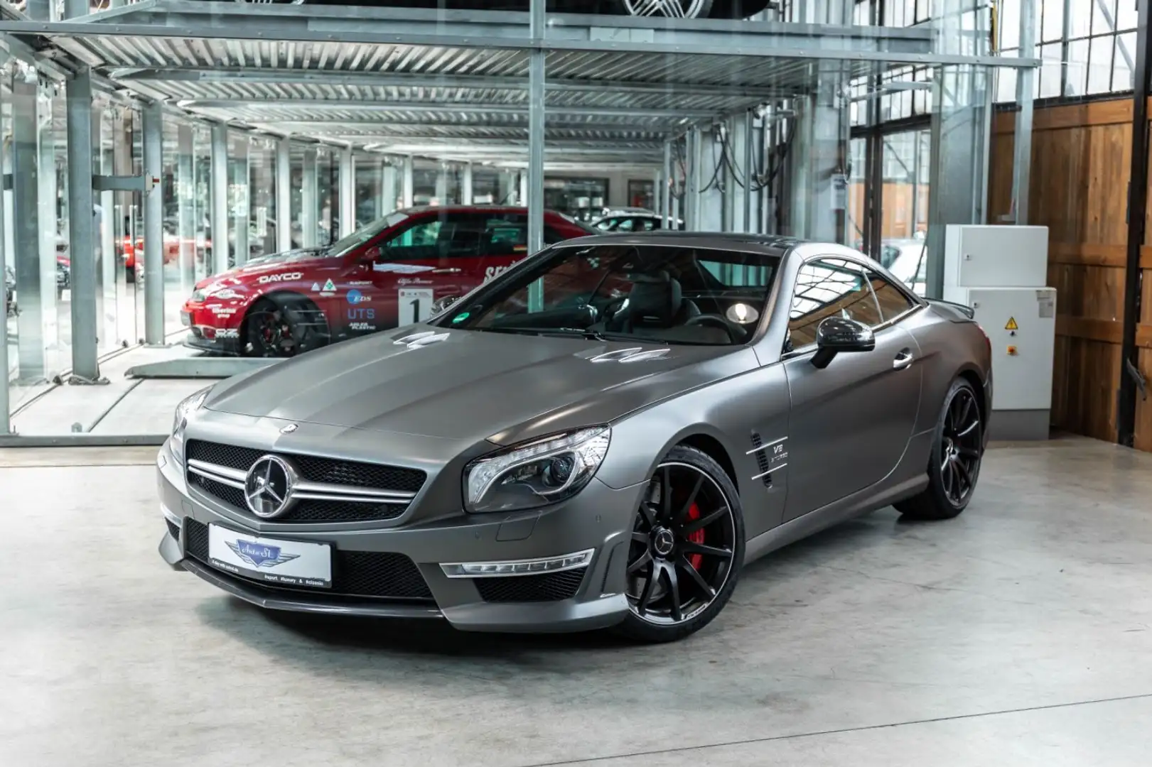 Mercedes-Benz SL 63 AMG | Designo | Carbon | 1. Hand | DE Grau - 2