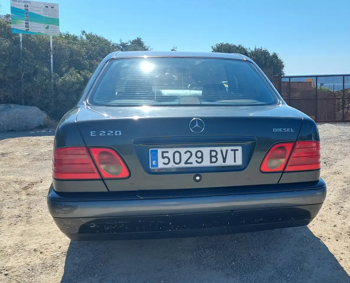 Mercedes-Benz E 220 Diesel – W210, foto 3