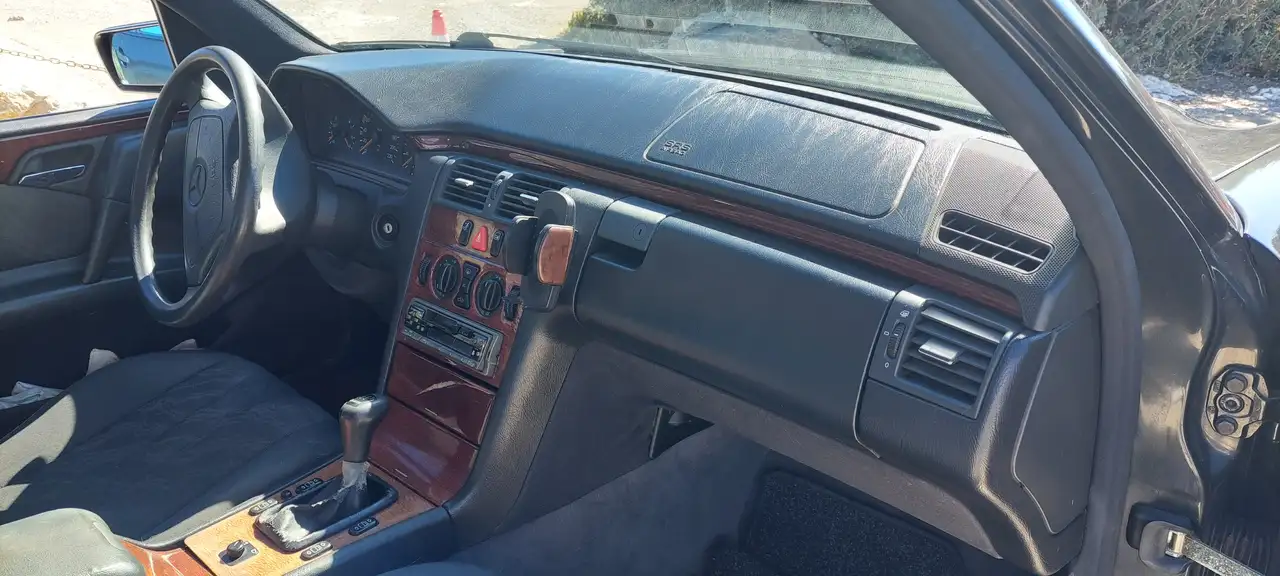Mercedes-Benz E 220 Diesel – W210, foto 8