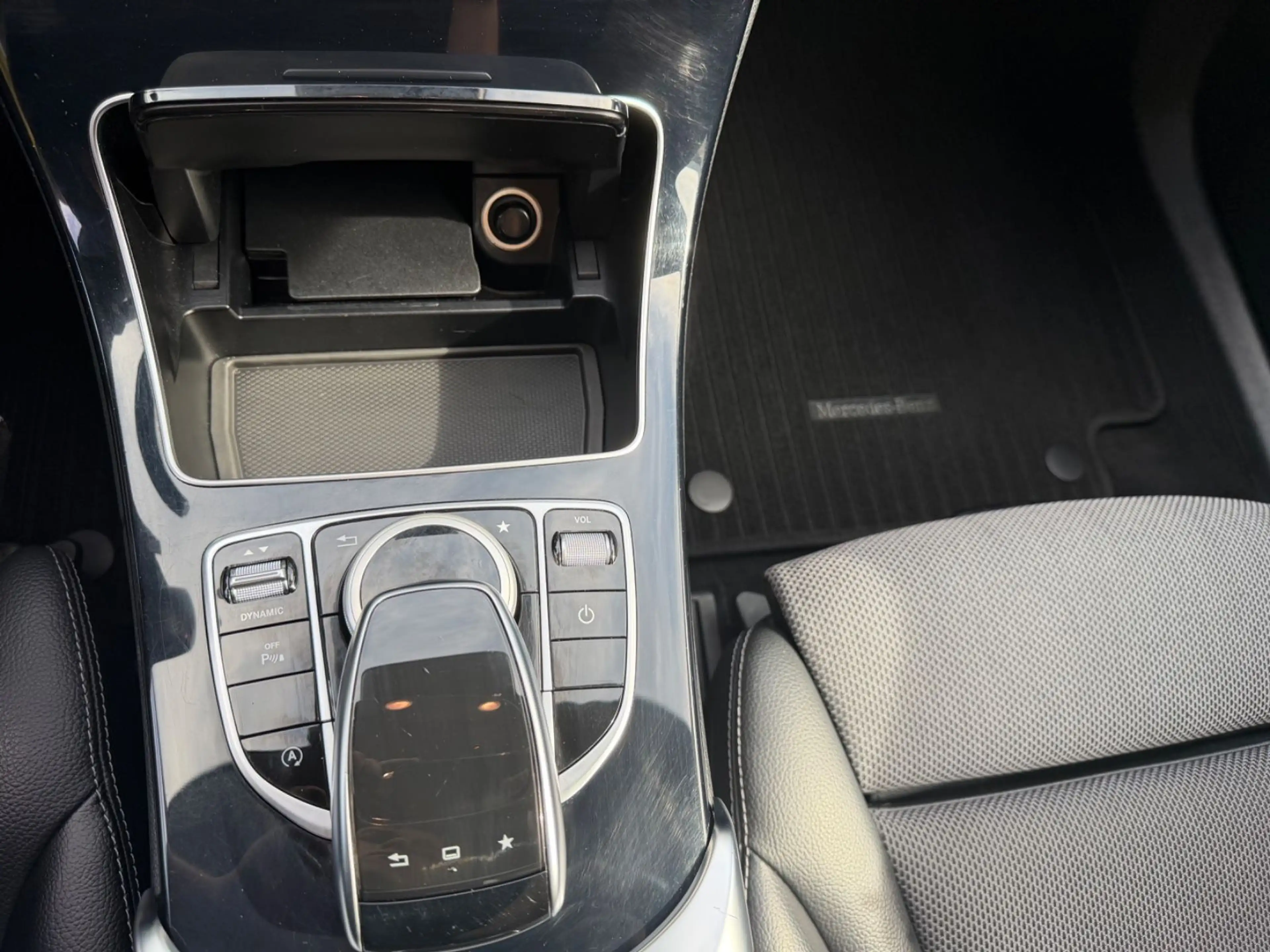 Mercedes-Benz C 180 Limousine CGI *AVANTGARDE*LED* — photo 11