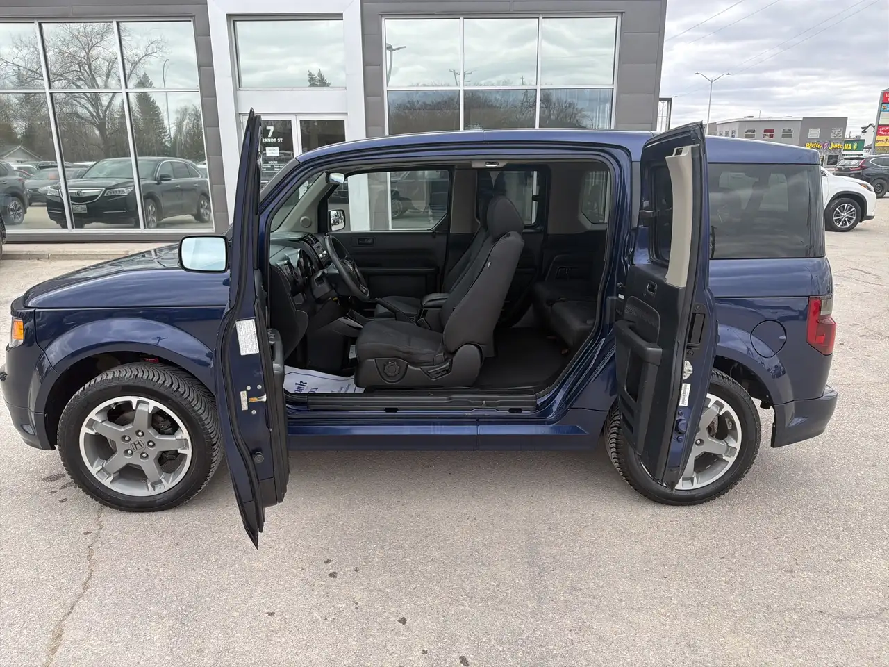 Honda Element снимка Honda Element