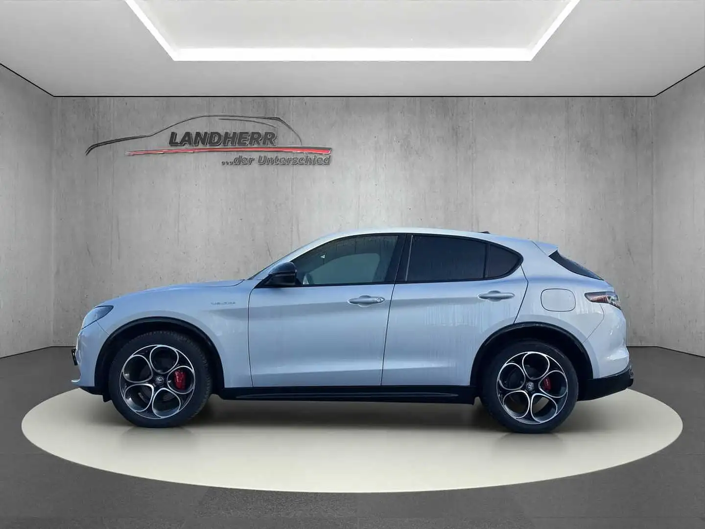 Alfa Romeo Stelvio 2.2 Veloce Leder/Harmann/el. Heckklappe Weiß - 2
