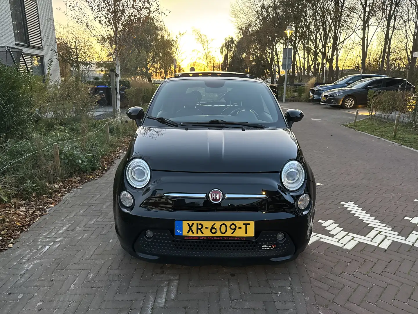 Fiat 500e nieuwe APK | Schuif/kanteldak | Stoelverwarming Zwart - 2