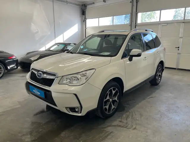 Subaru Forester 2.0 D Sport*Sitzh*KeyGo*Navi*Kamera*SHZ*H&K Navi+S