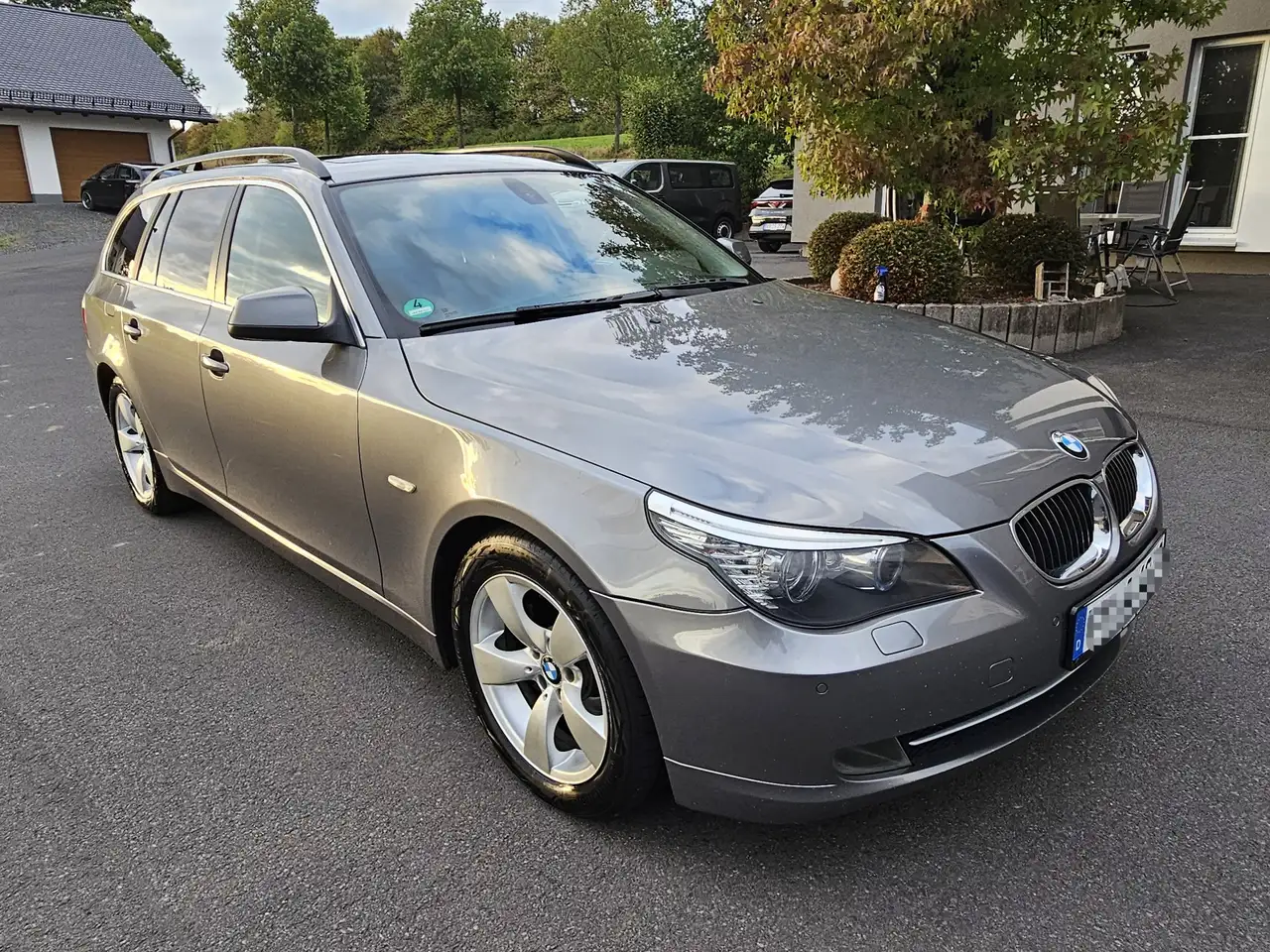 BMW 525