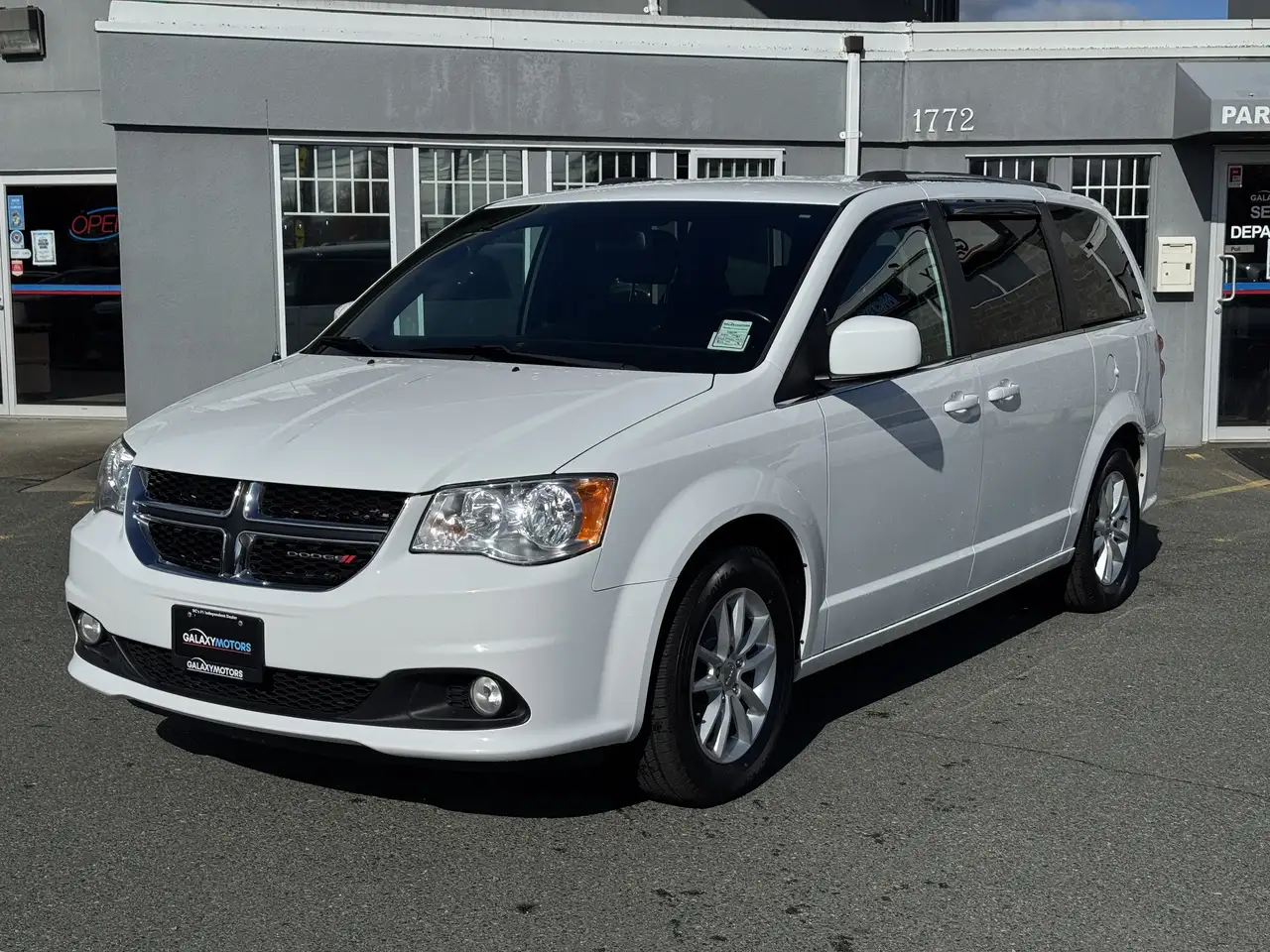 Dodge Grand Caravan снимка Dodge Grand Caravan
