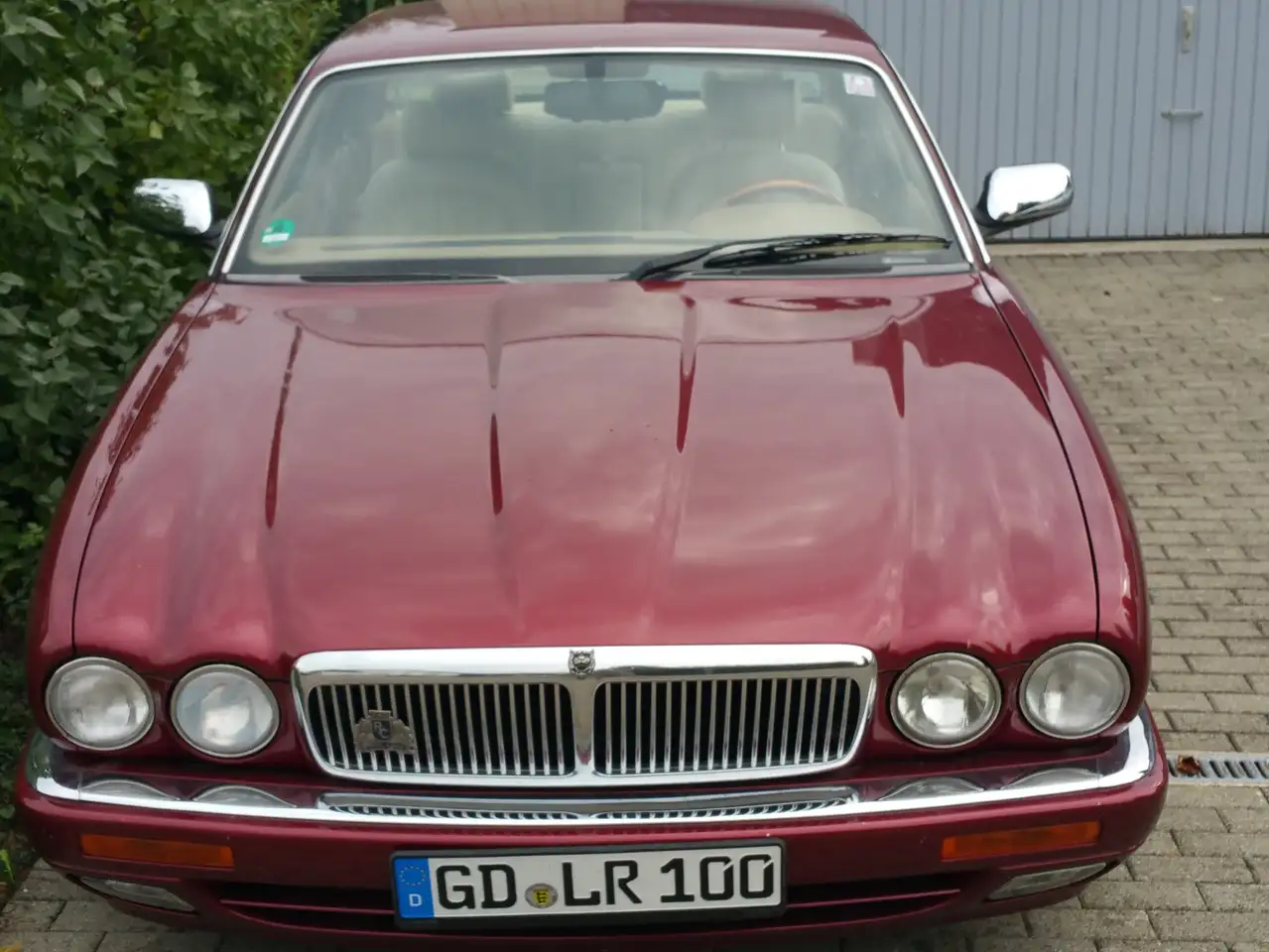 Jaguar X300