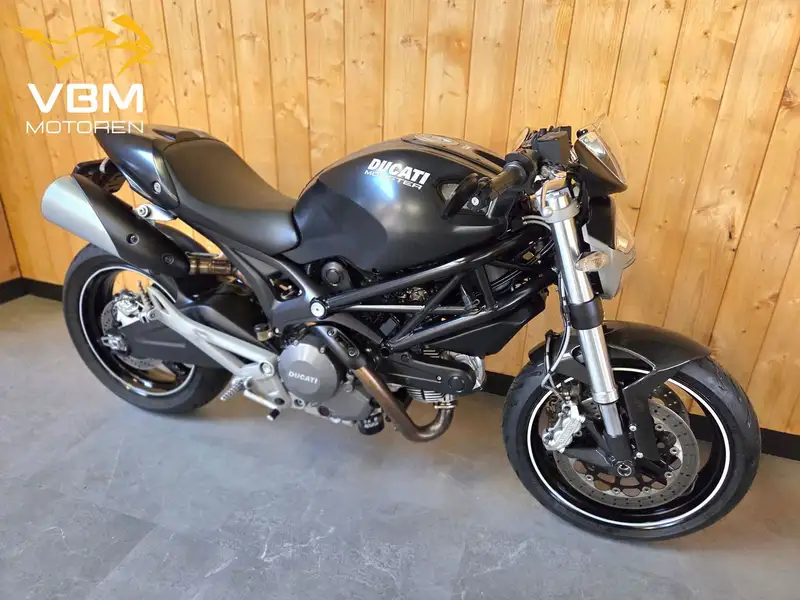 Ducati M 696 - foto 2