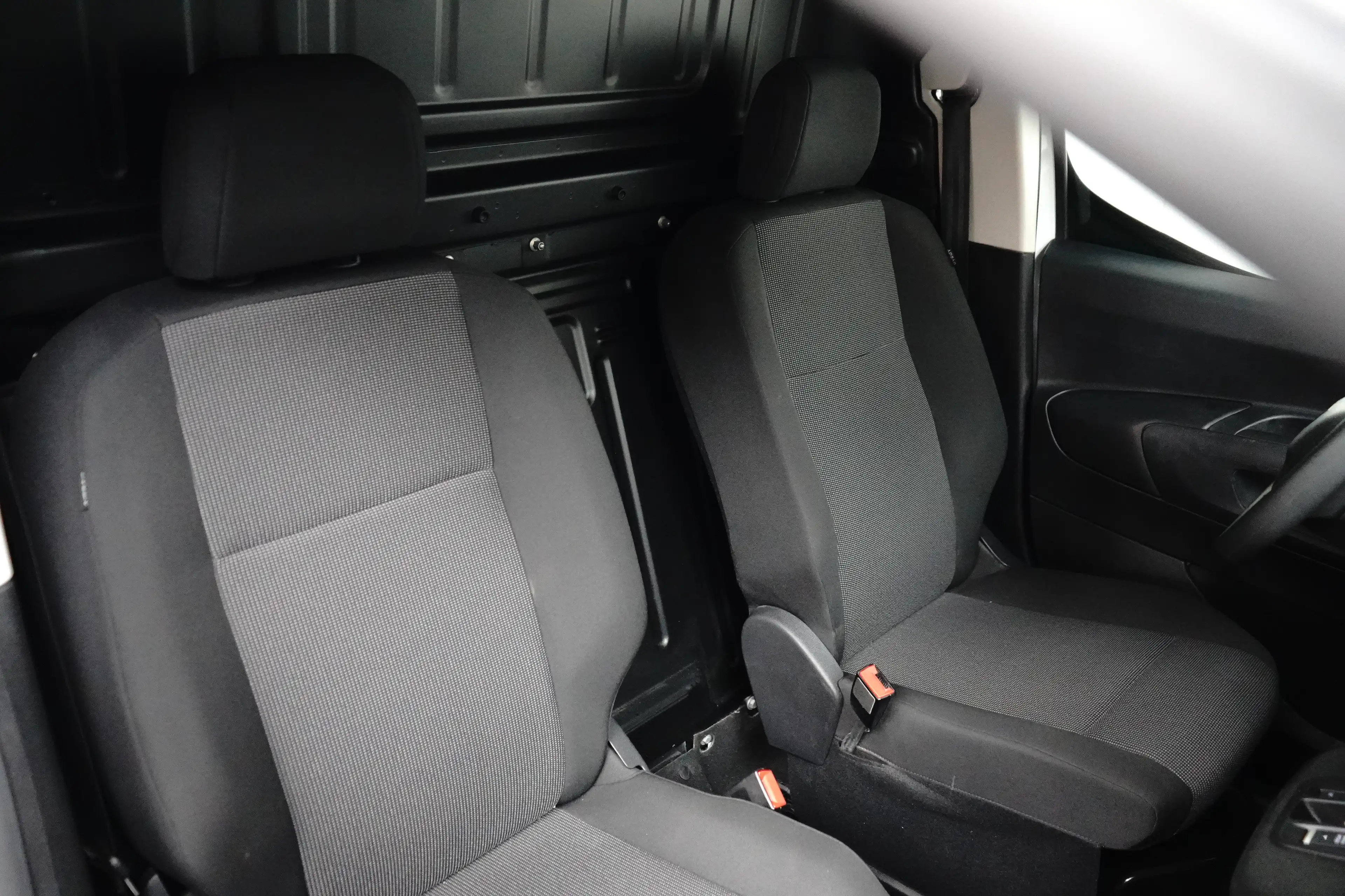 Peugeot Partner 1.5 BlueHDI 130pk EAT8 L1 | Achteruitrijcamera | A — photo 6
