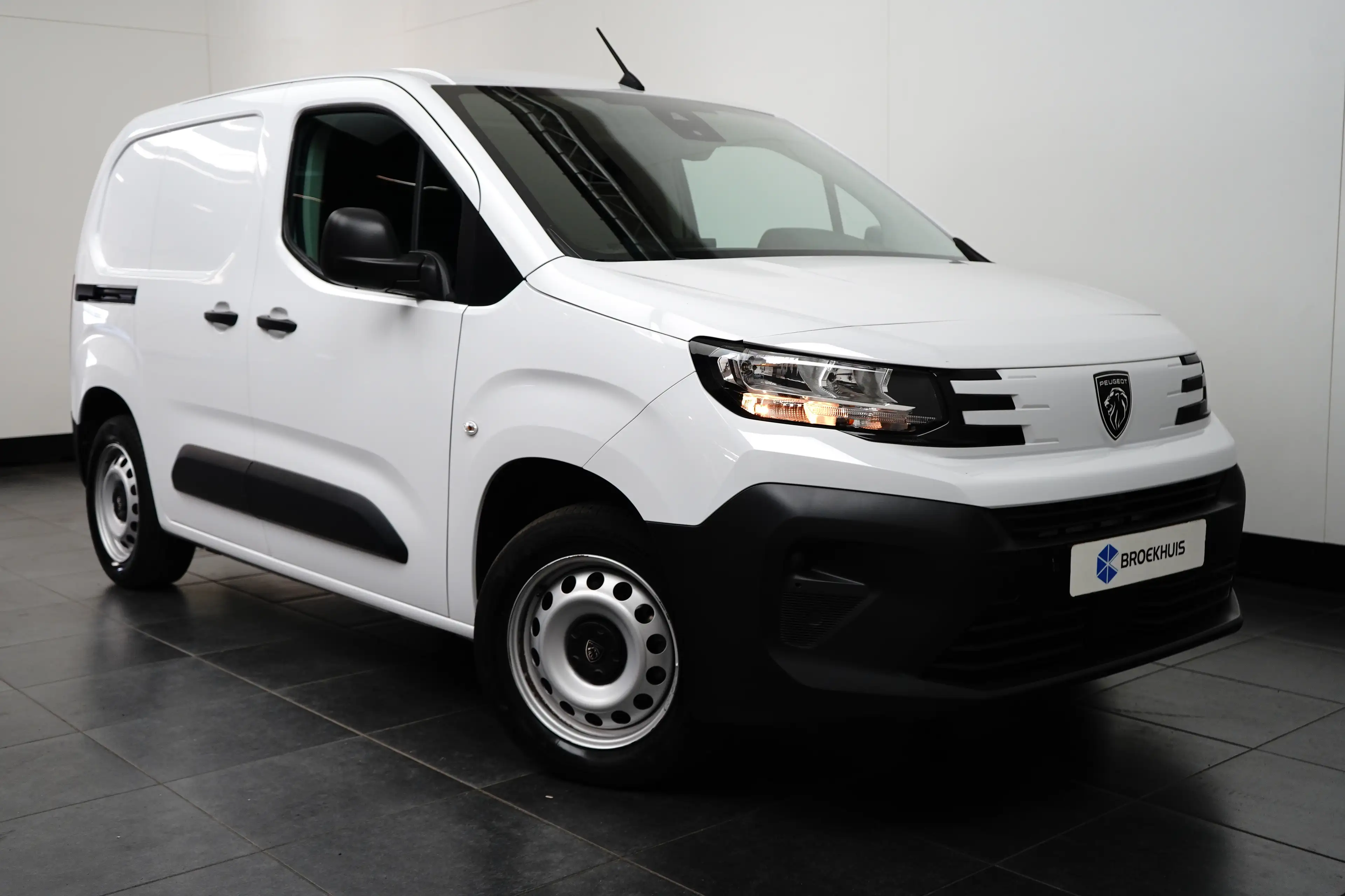 Peugeot Partner 1.5 BlueHDI 130pk EAT8 L1 | Achteruitrijcamera | A — photo 3