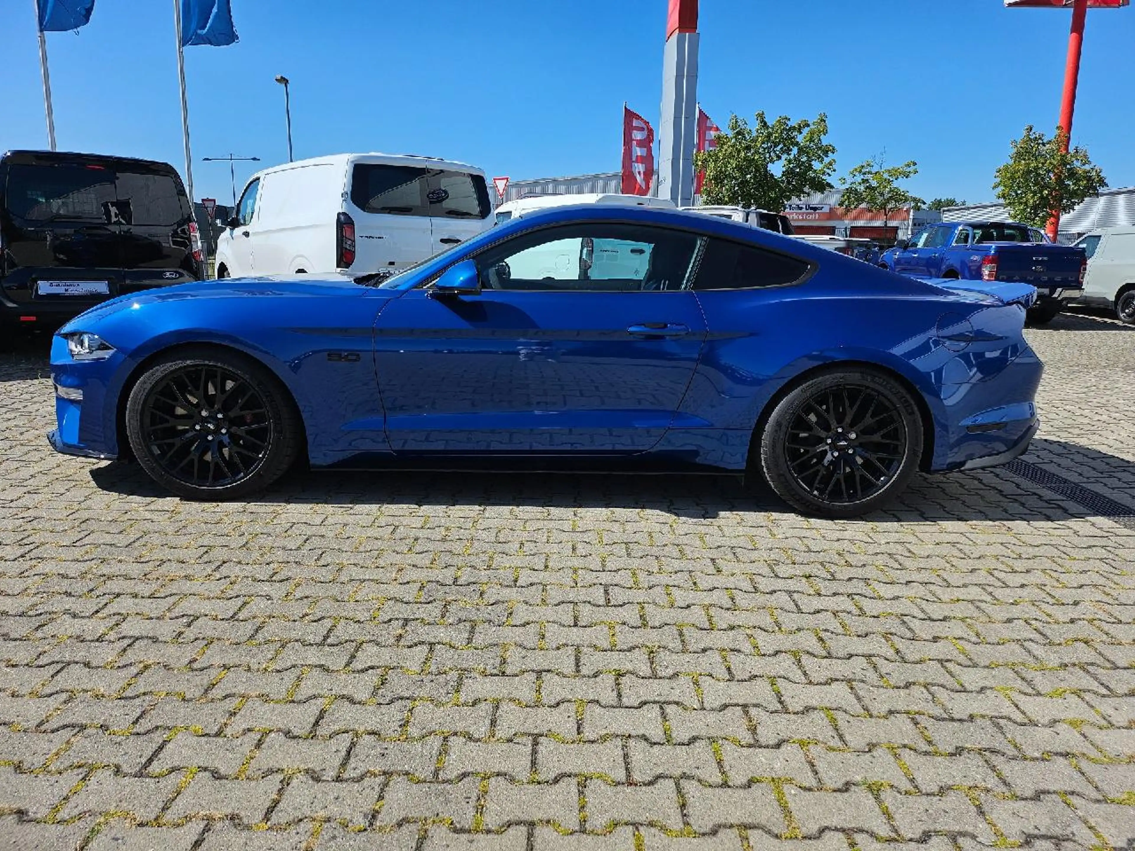 Ford Mustang Mustang GT Coupé Luftfahrw., Grail- Abgasanl. — photo 2