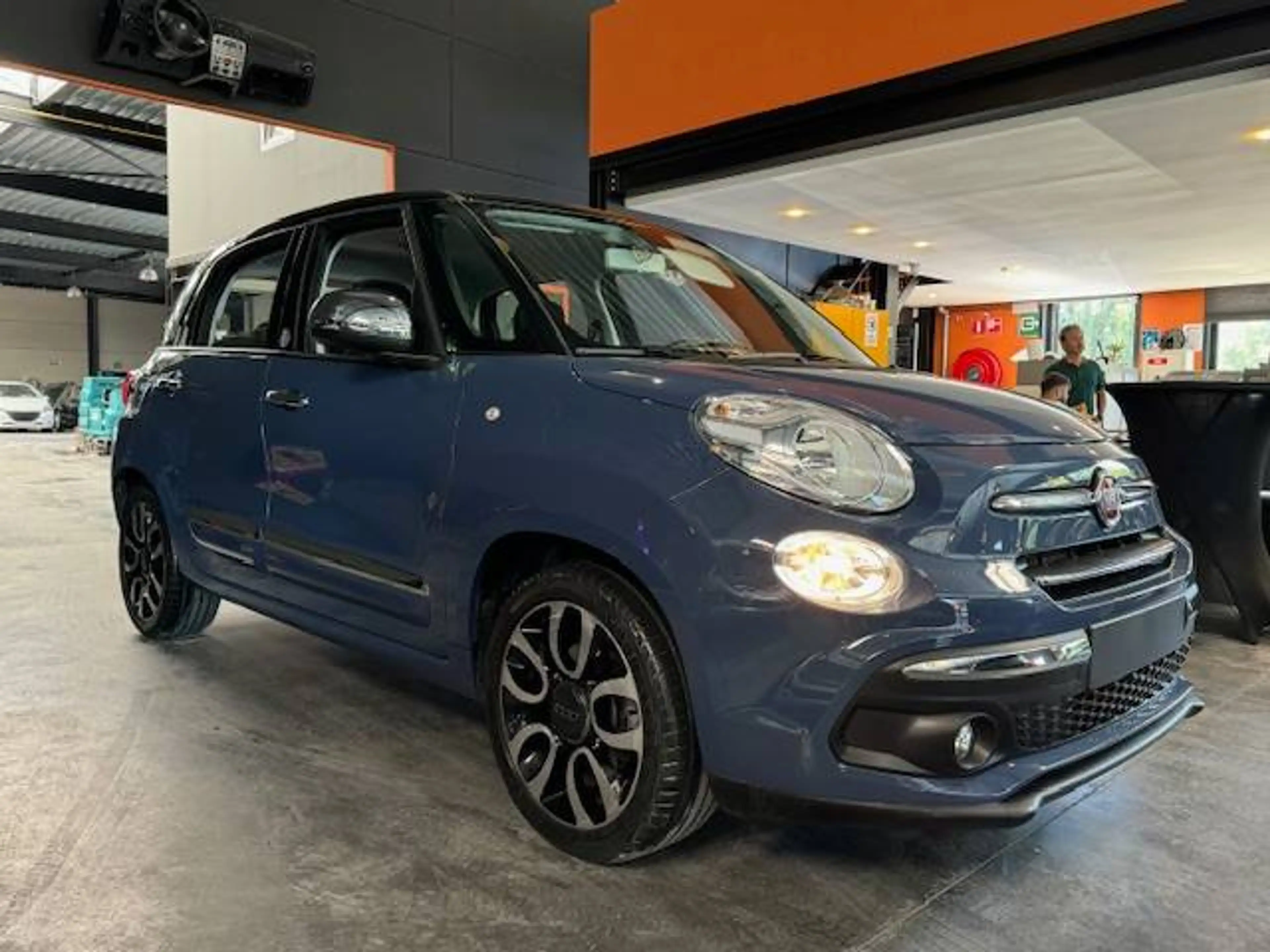 Fiat 500L 1.4i - 24.986 KM ! A/C - MEDIA/TEL - LIM/REG - MIRROR LINK — photo 10