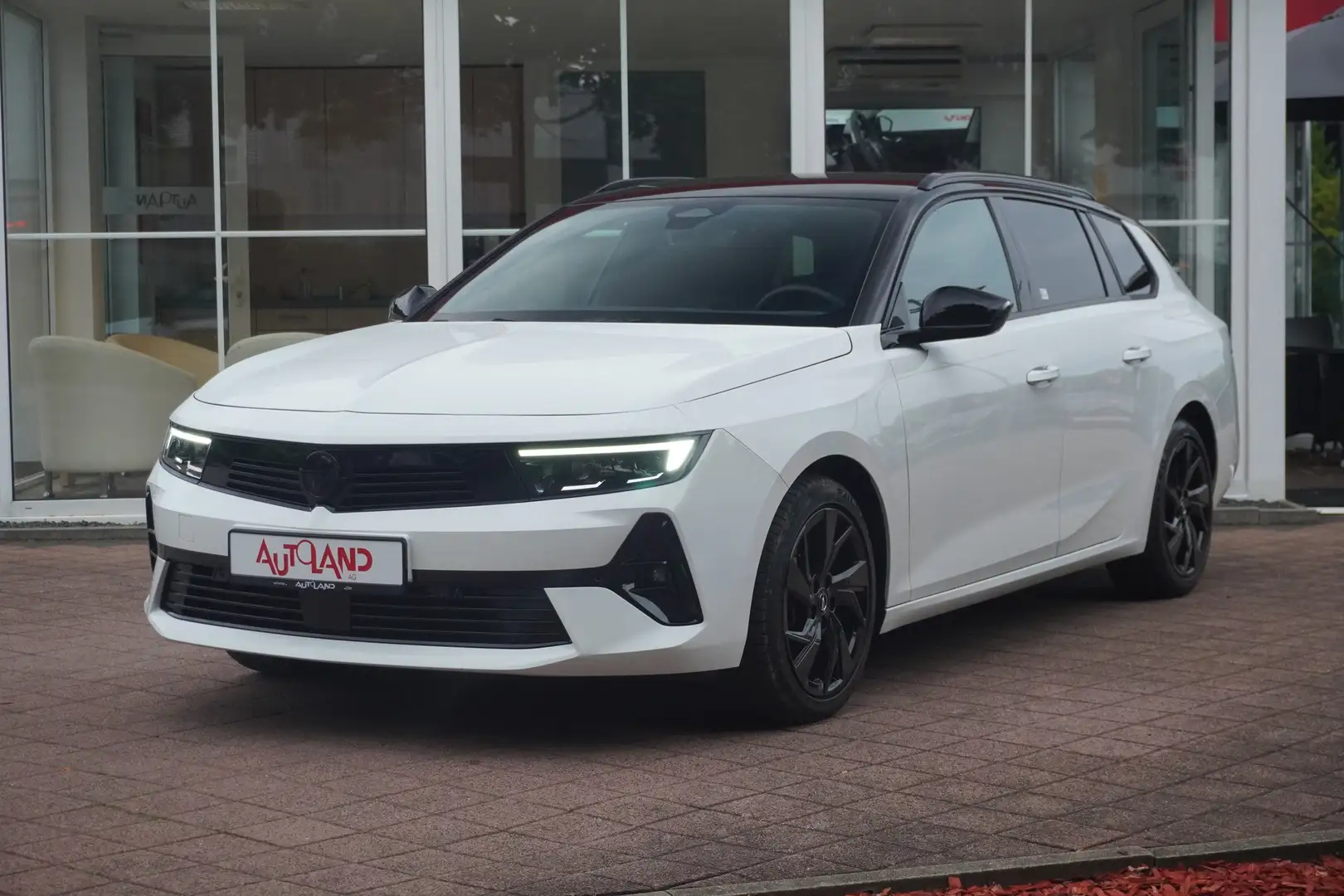 Opel Astra L Sports Tourer 1.2 GS Line LED Navi ACC Wit - 2