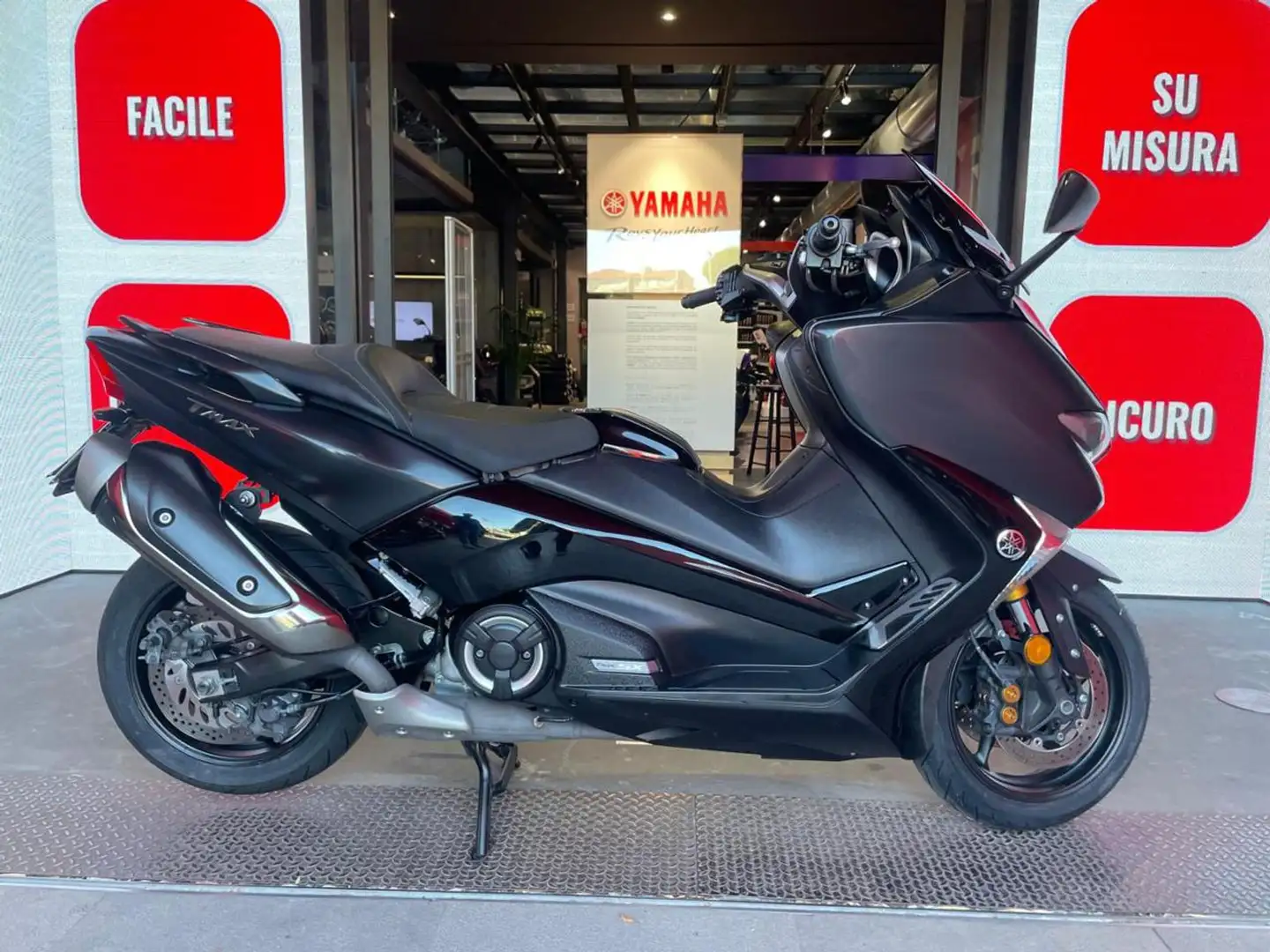 Yamaha TMAX 530 . Nero - 1
